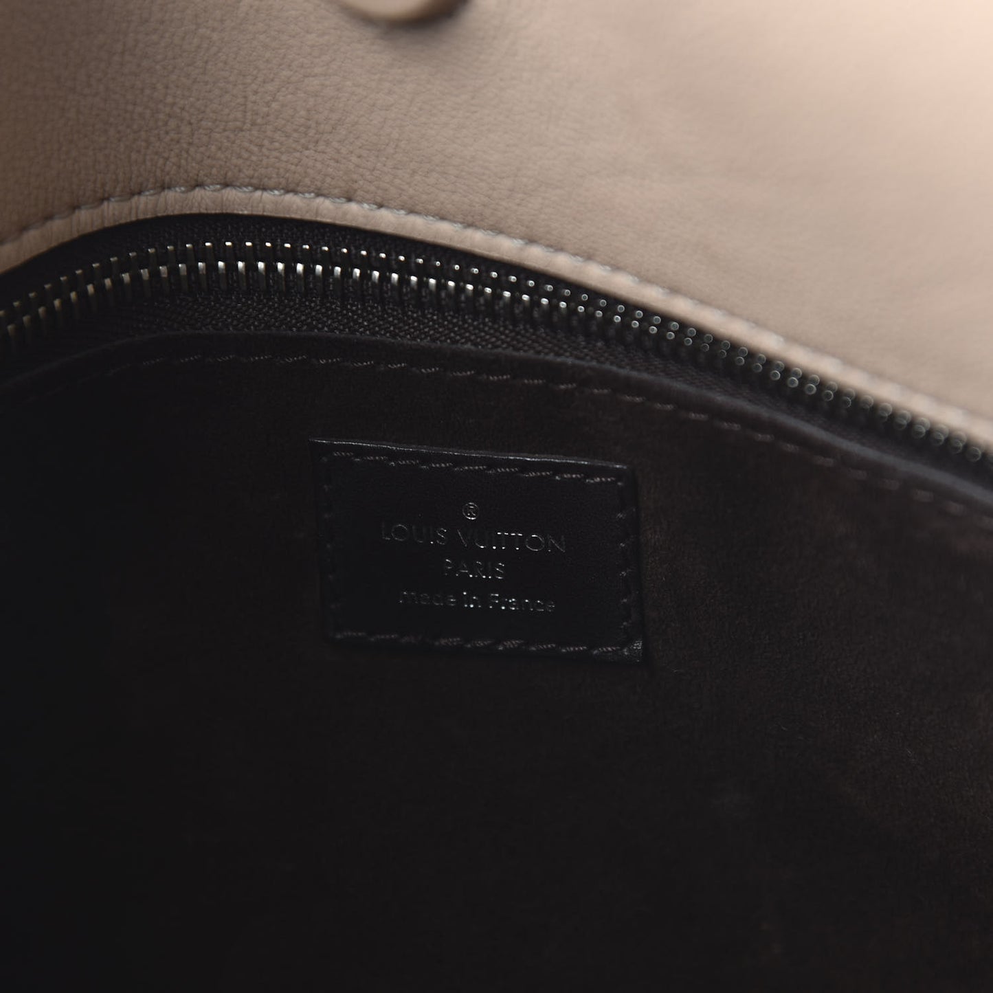 Veau Cachemire Tote W PM Vanille