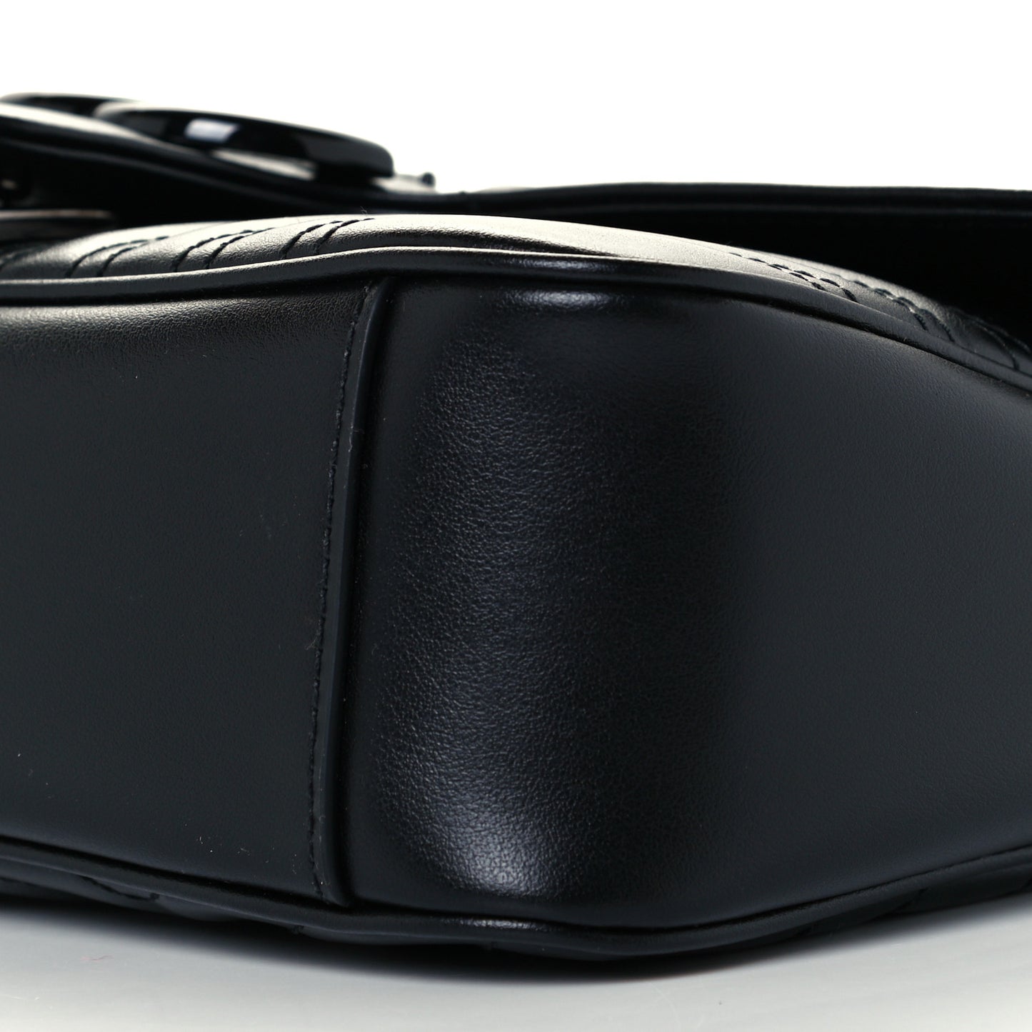Calfskin Matelasse Monochrome Small GG Marmont Shoulder Bag Black