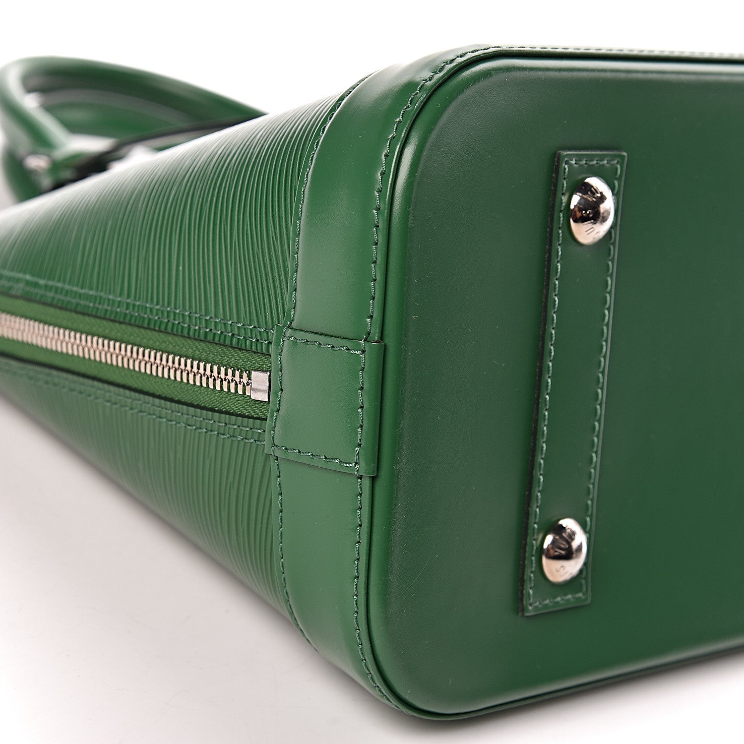 Louis Vuitton Epi Alma PM Menthe 8 of 10