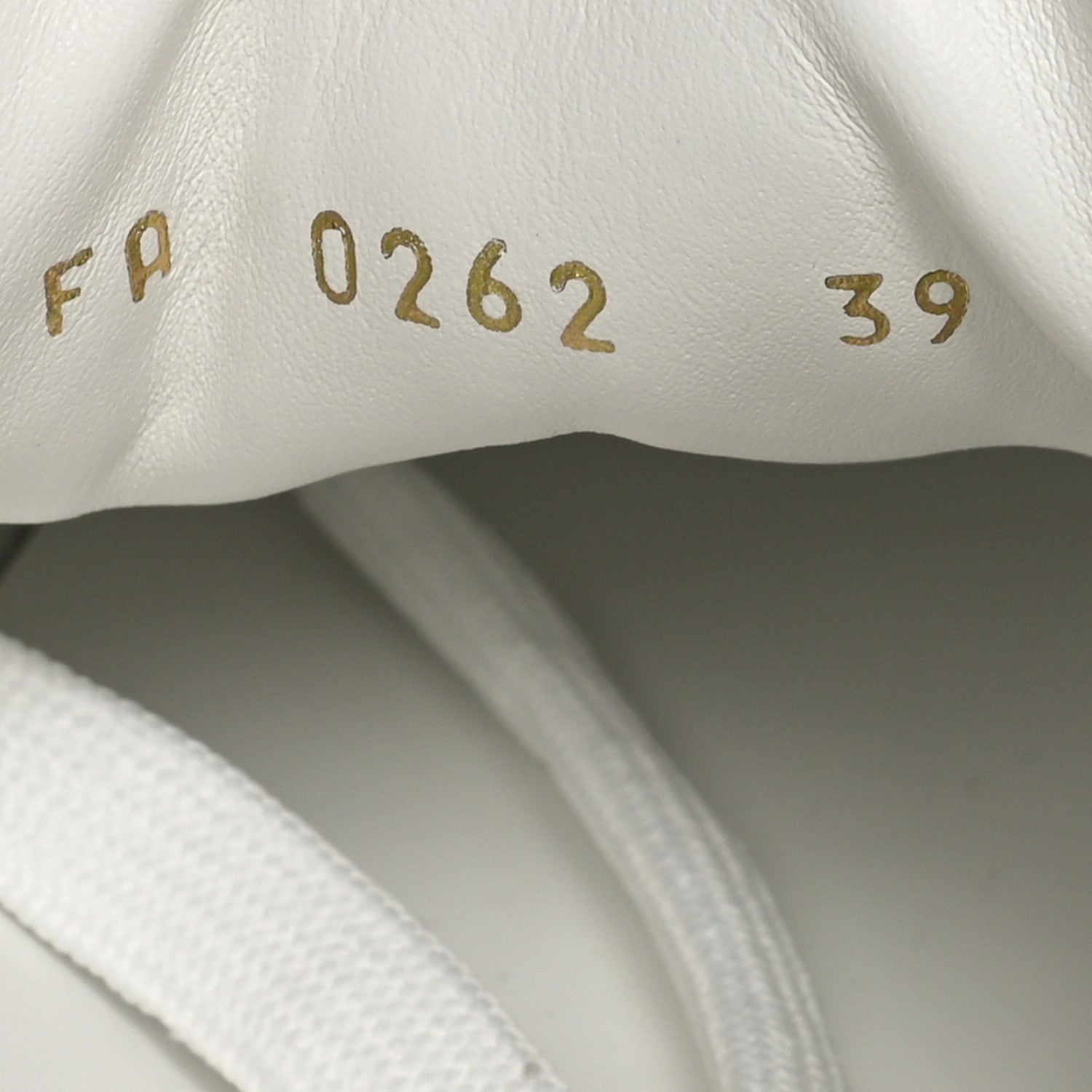 Louis Vuitton Lambskin Embossed Floral Monogram Time Out Sneakers 39 White 8 of 9