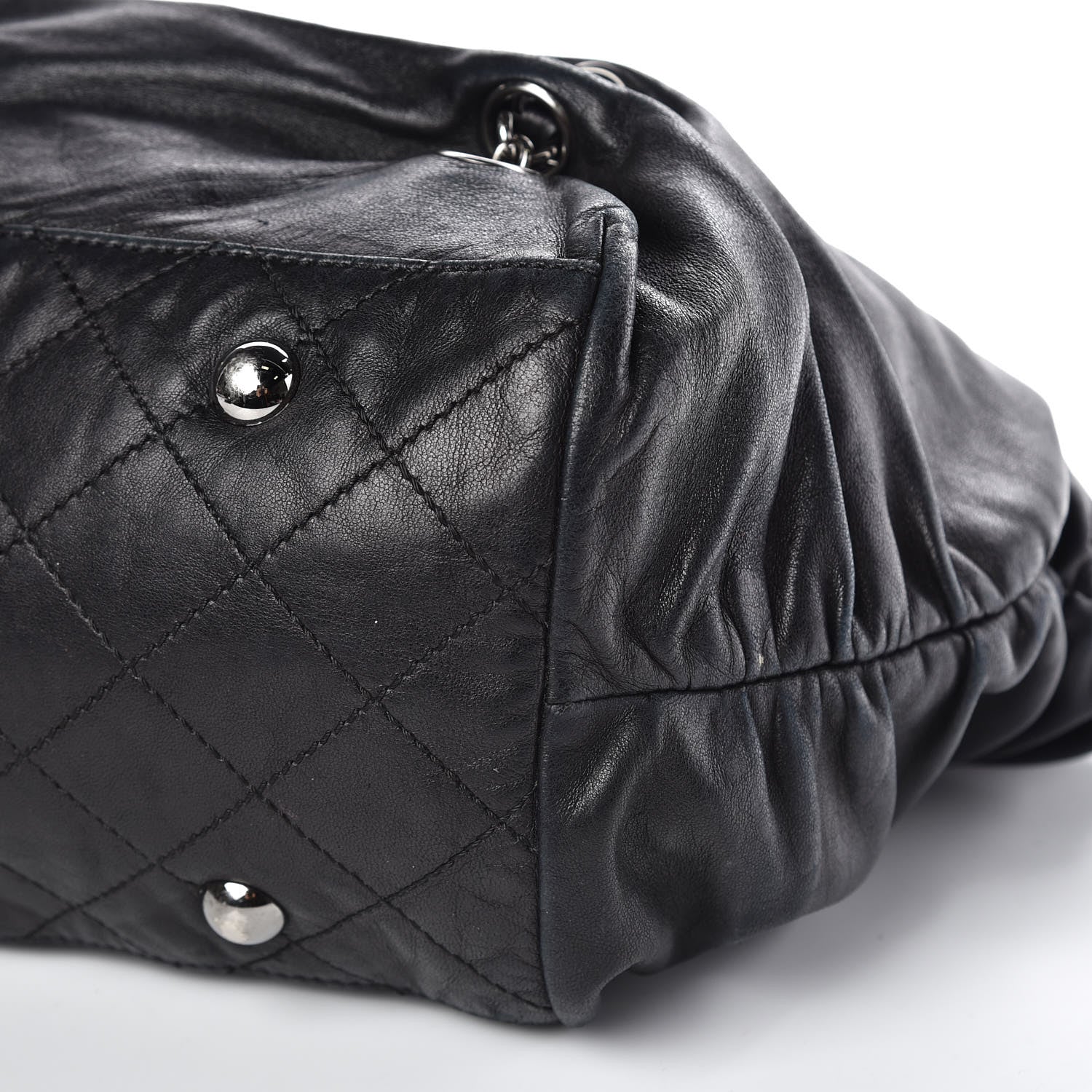 Chanel Lambskin Chain Shoulder Bag Black 22 of 26