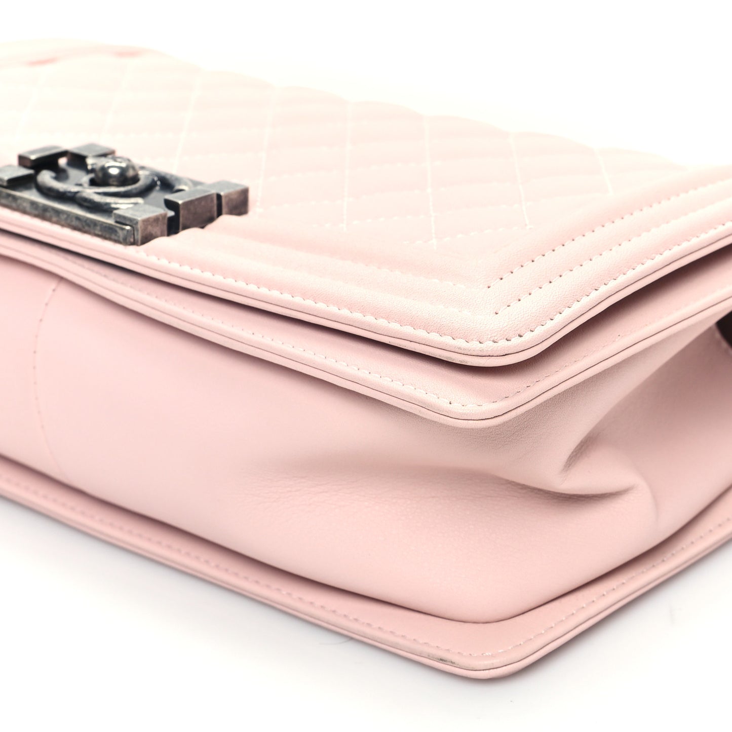 Calfskin Quilted Medium Boy Flap Light Pink