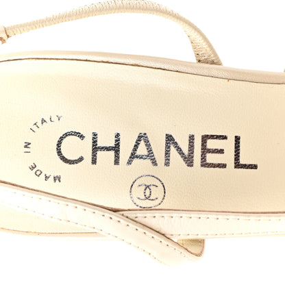 Chanel Lambskin Grosgrain Cap Toe CC Slingback Pumps 38 White Black 8 of 14