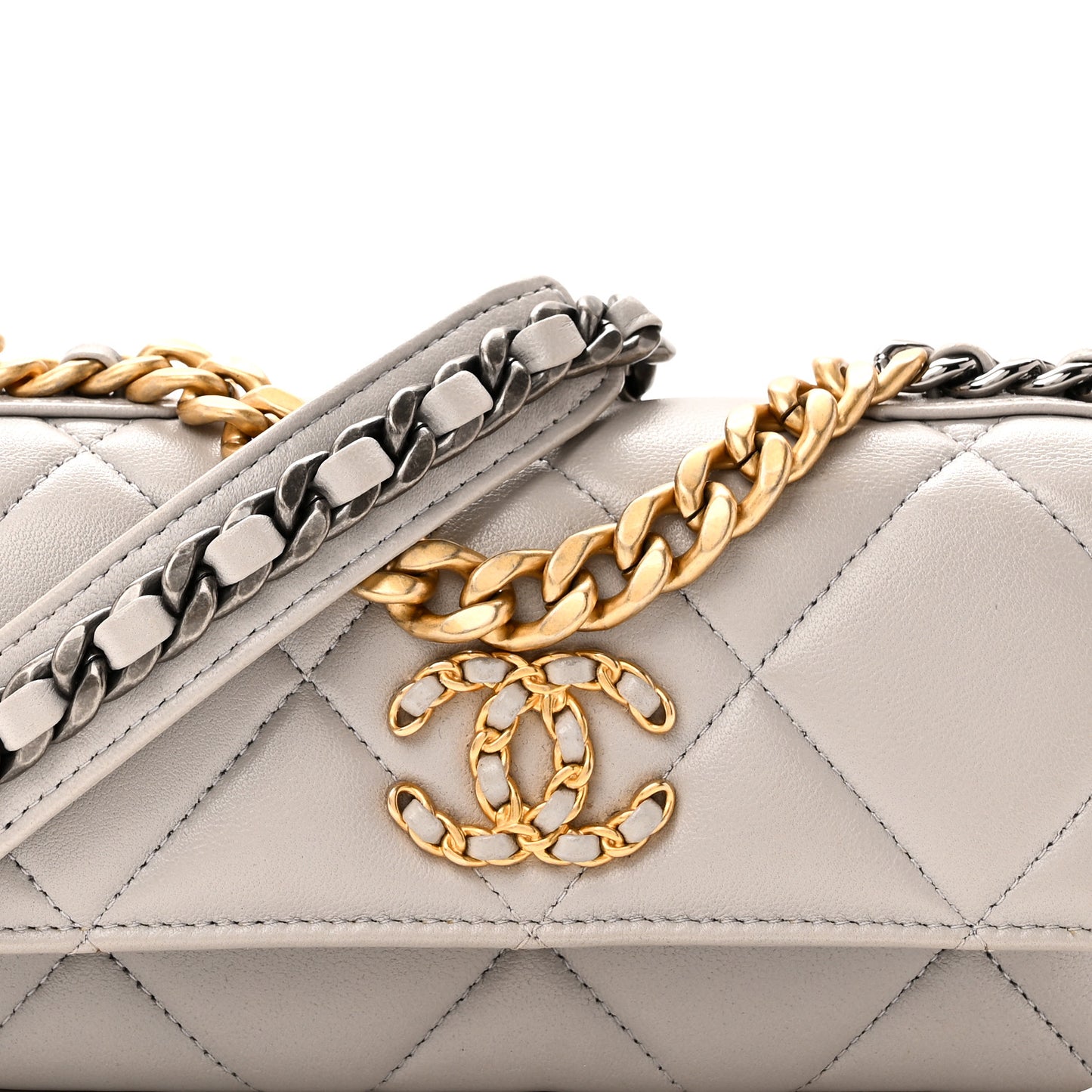 Goatskin Quilted Chanel 19 Glasses Case With Chain Grey