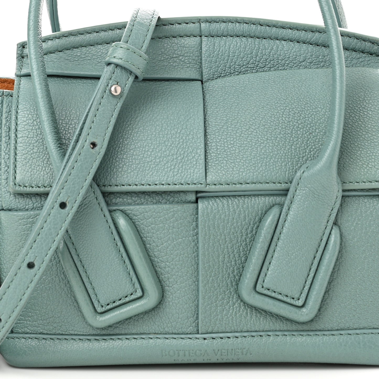 Grained Calfskin Maxi Intrecciato Arco 33 Blue