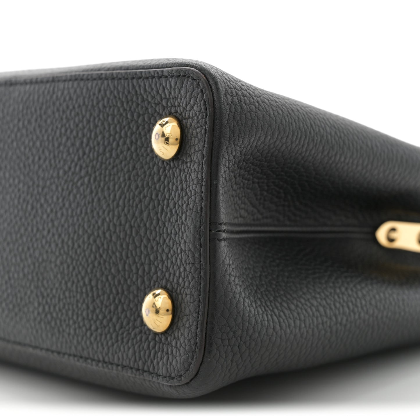 Taurillon Capucines PM Black