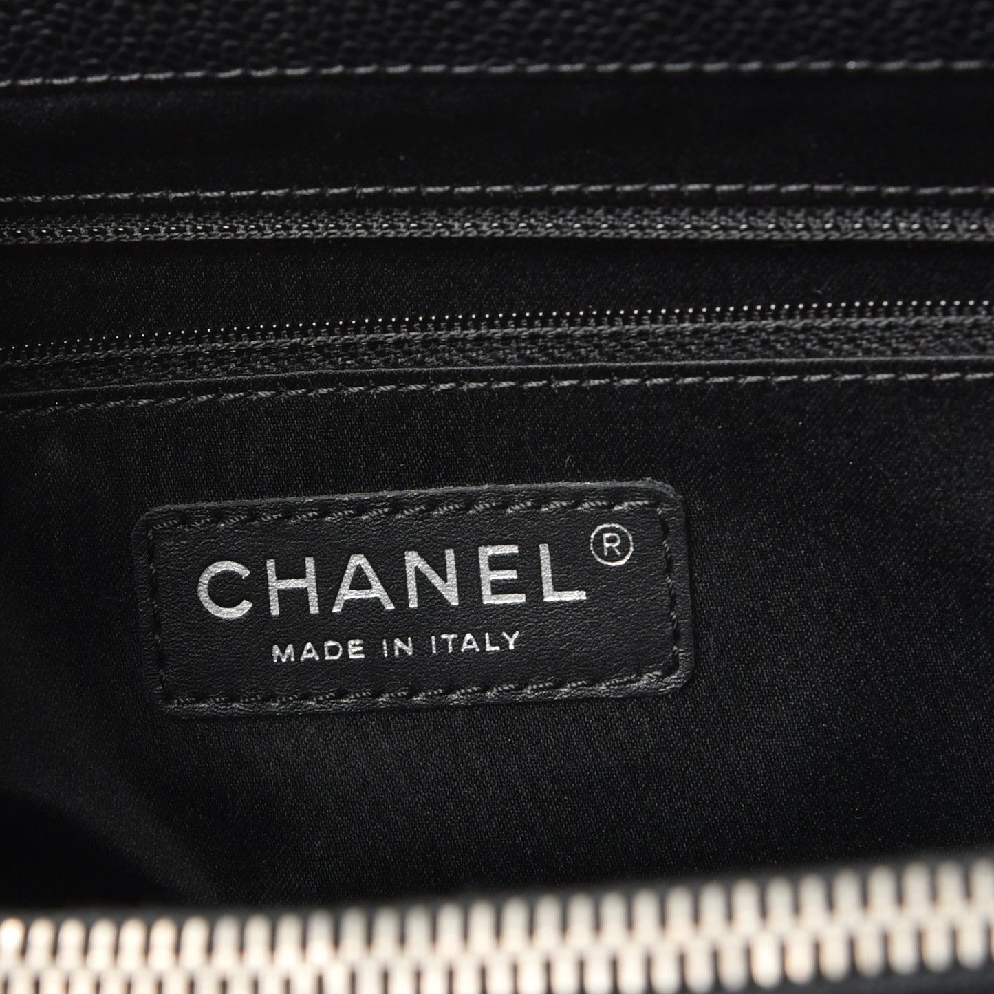 Caviar Quilted XL Grand Shopping Tote GST Black