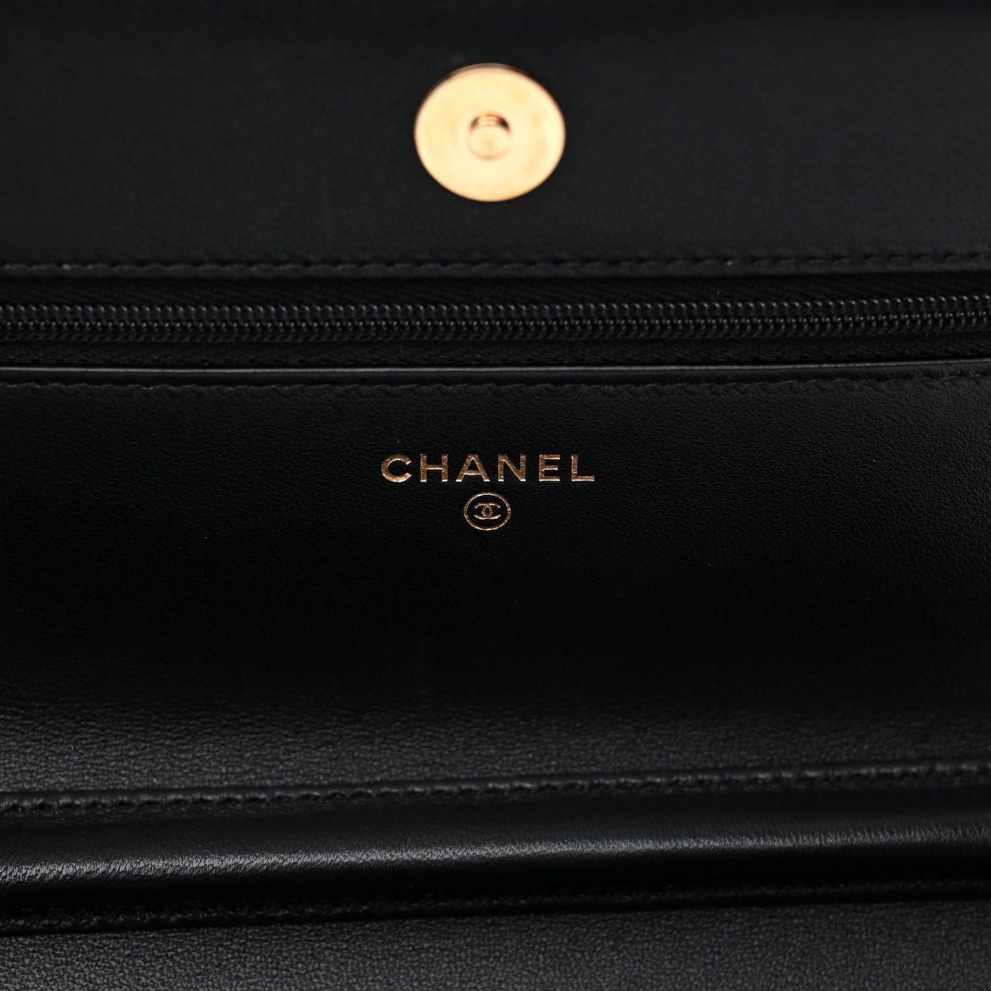 Lambskin Quilted Wallet On Chain WOC Black