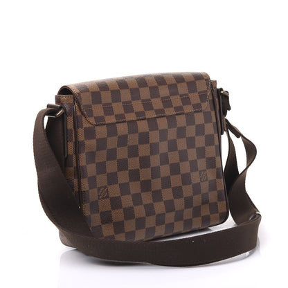 Louis Vuitton Damier Ebene District PM 2 of 8
