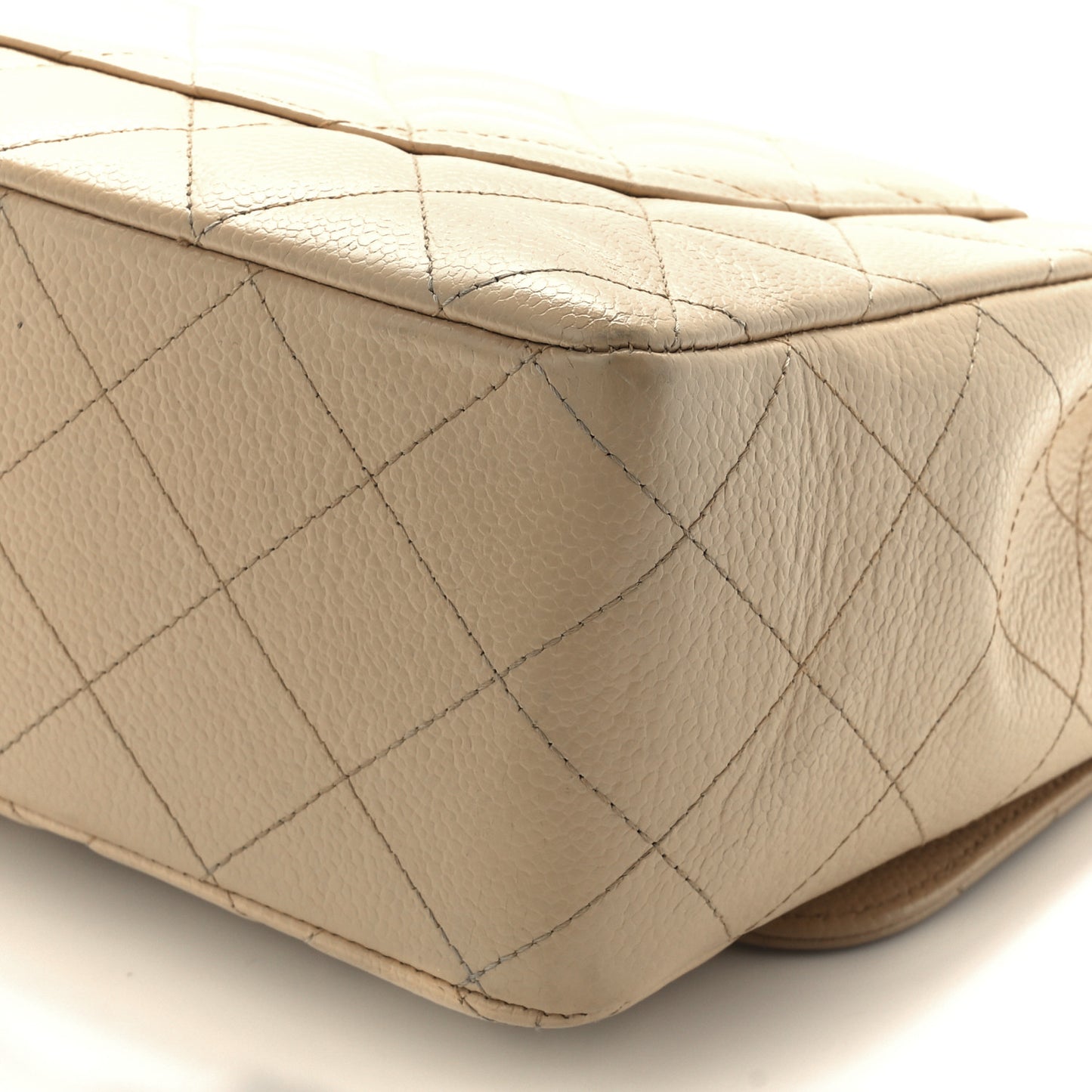 Caviar Quilted Jumbo Single Flap Beige Clair