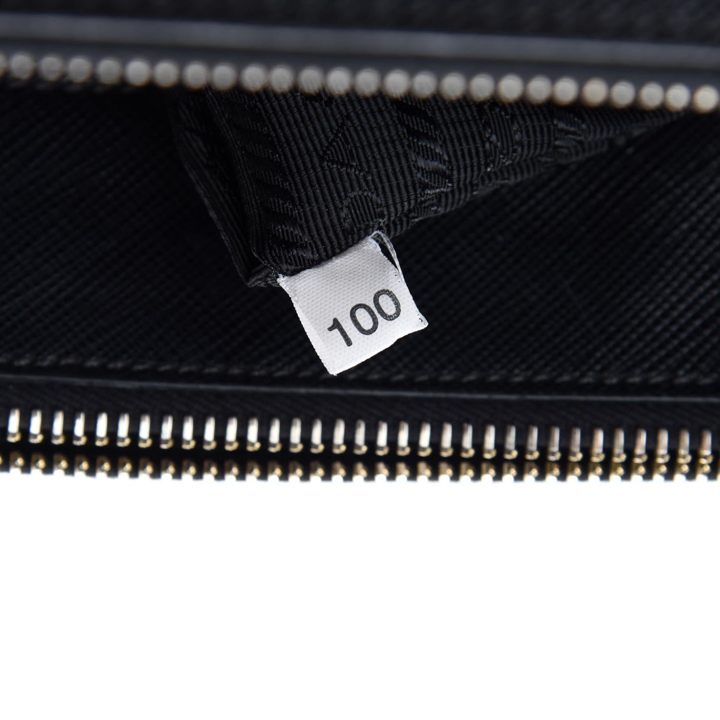 Saffiano Medium Galleria Double Zip Tote Black