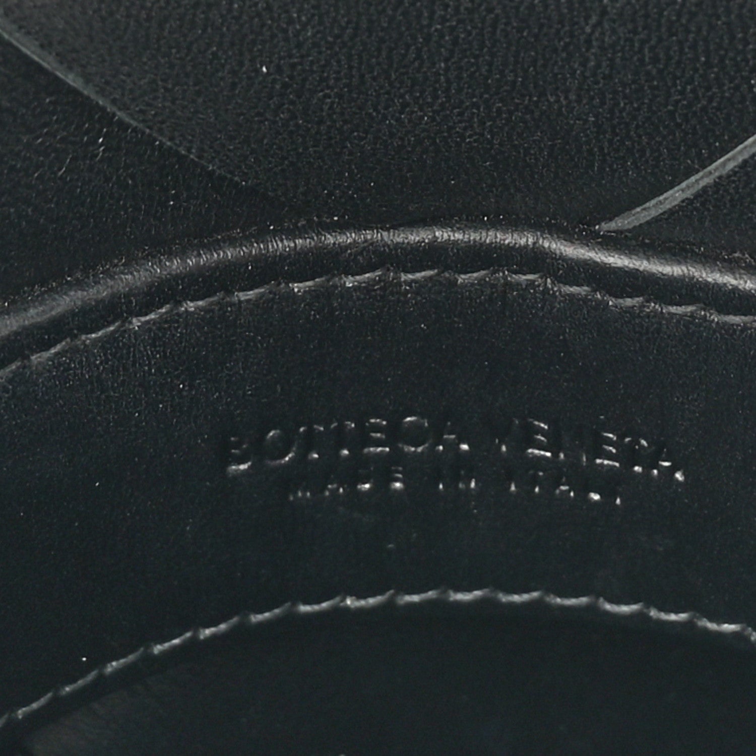 Bottega Veneta Nappa Maxi Intrecciato Clasp Bucket Bag Black 6 of 10