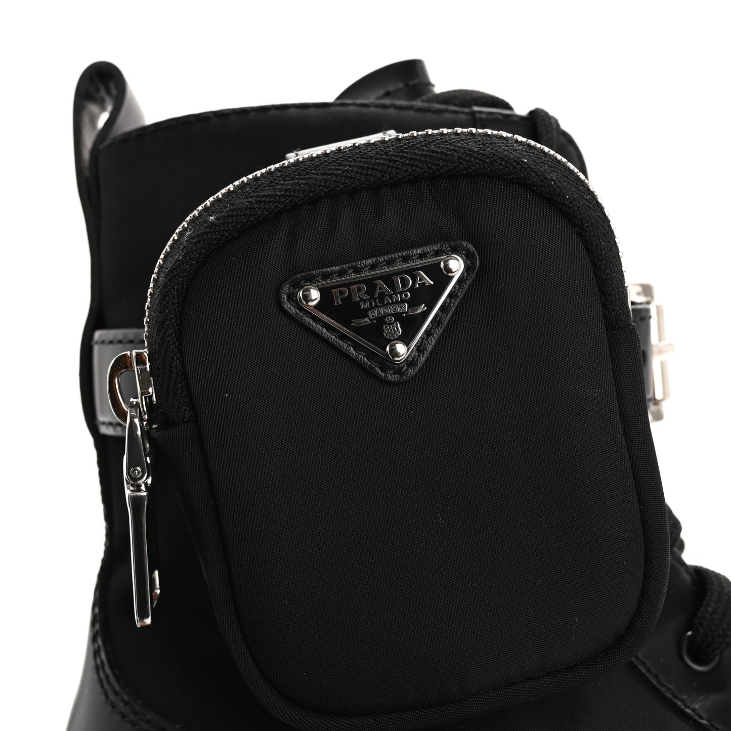 Spazzolato Rois Re-Nylon Metal Triangle Logo Monolith Pouch Pocket 55mm Boots 37 Black