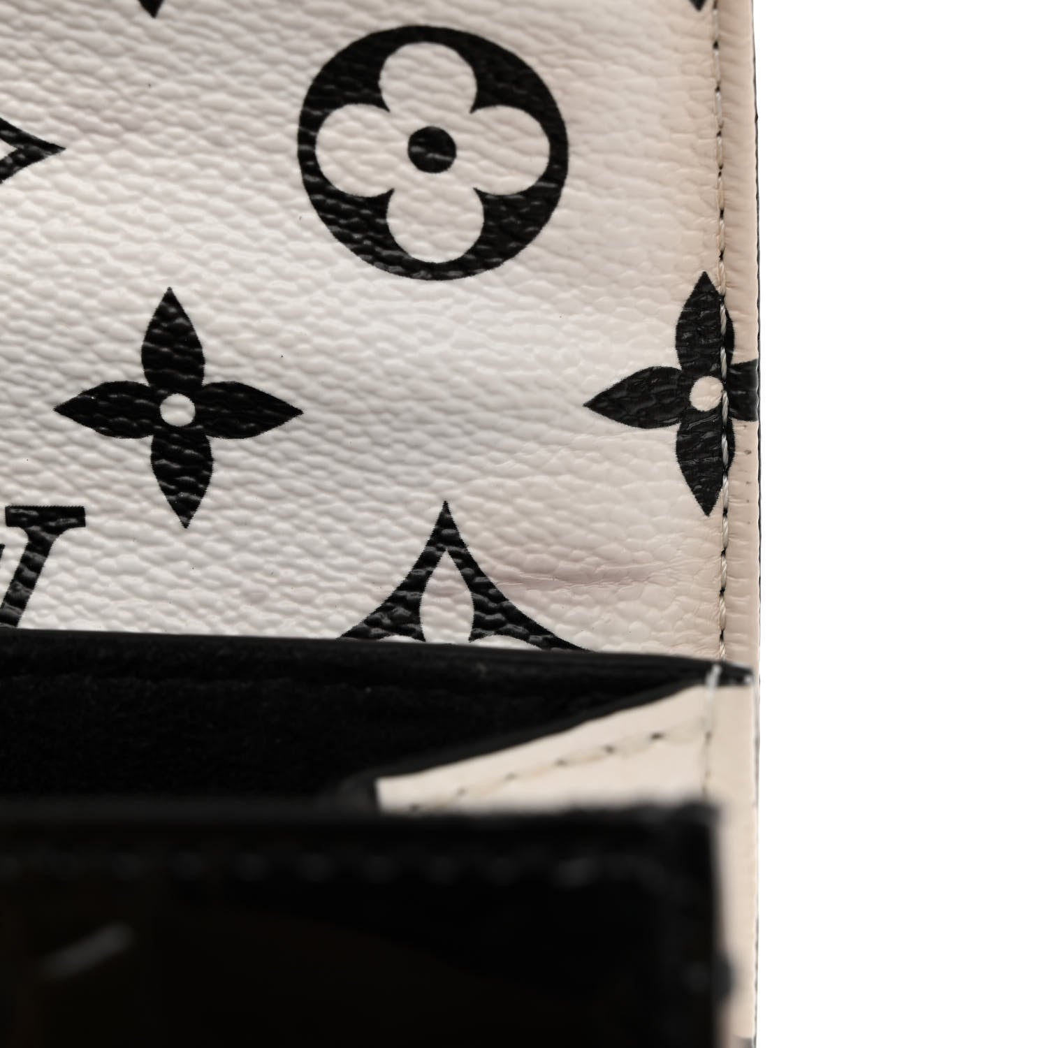 Louis Vuitton Vernis Epi Monogram Wynwood Black White 10 of 12