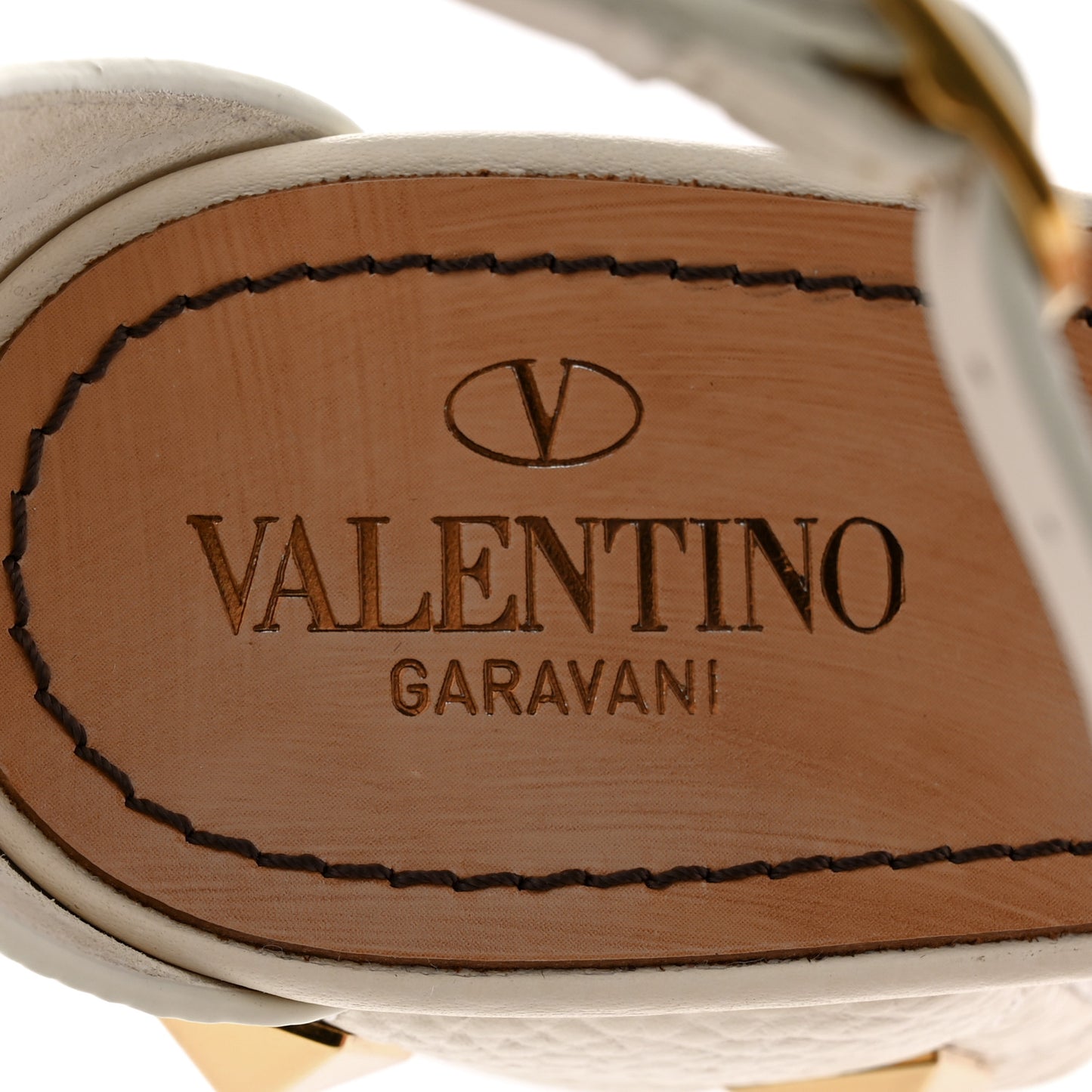 Grained Calfskin Roman Stud Ankle Strap 75mm Sandals 39 Light Ivory
