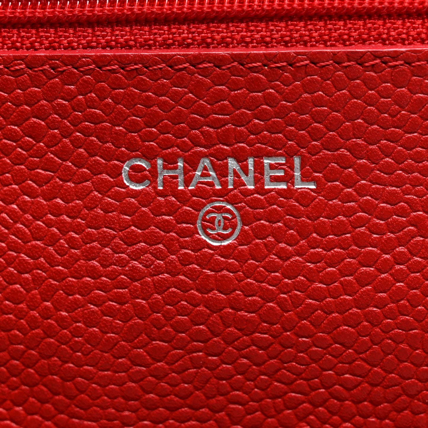 Caviar Quilted Wallet On Chain WOC Red