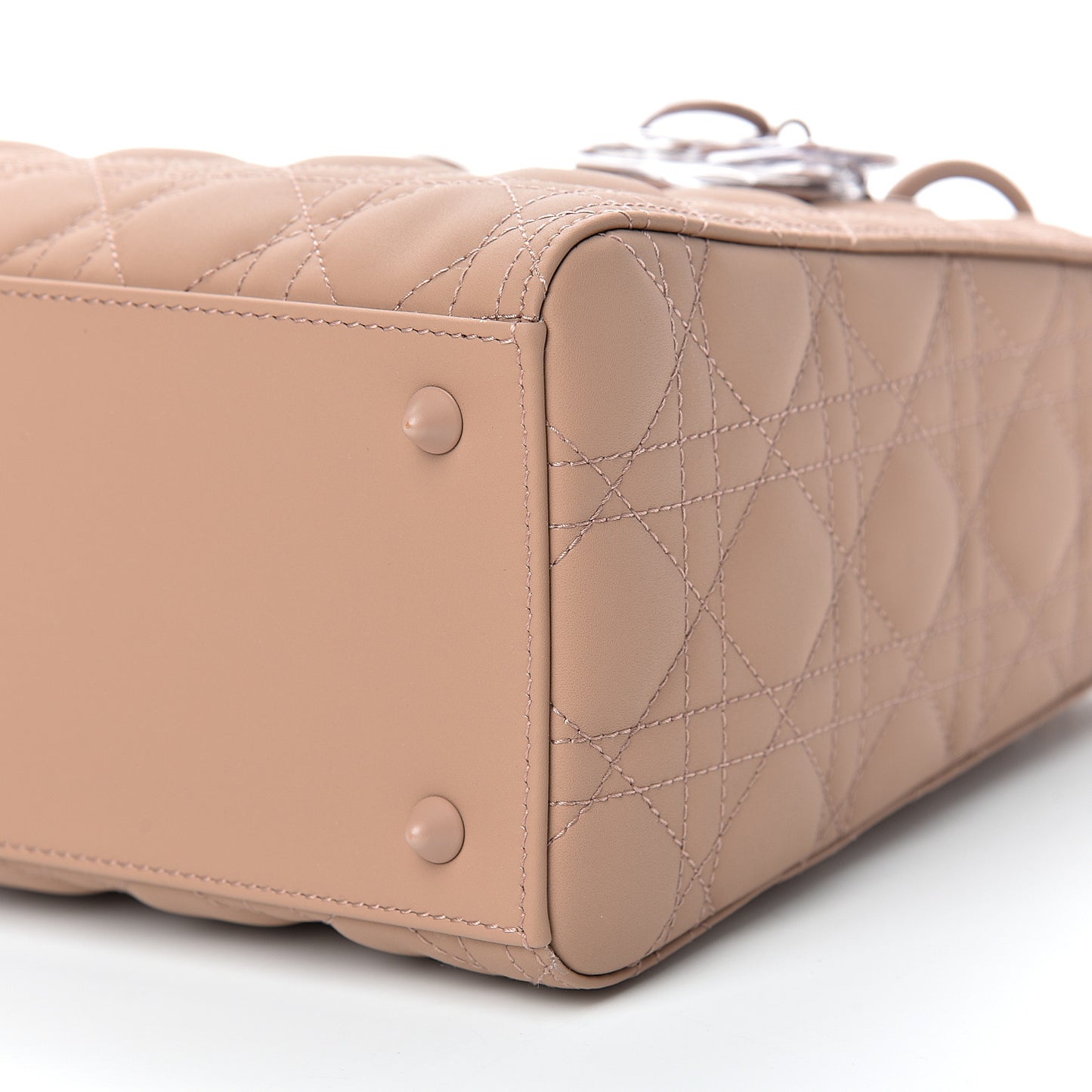 Ultra Matte Calfskin Cannage Medium Lady Dior Beige