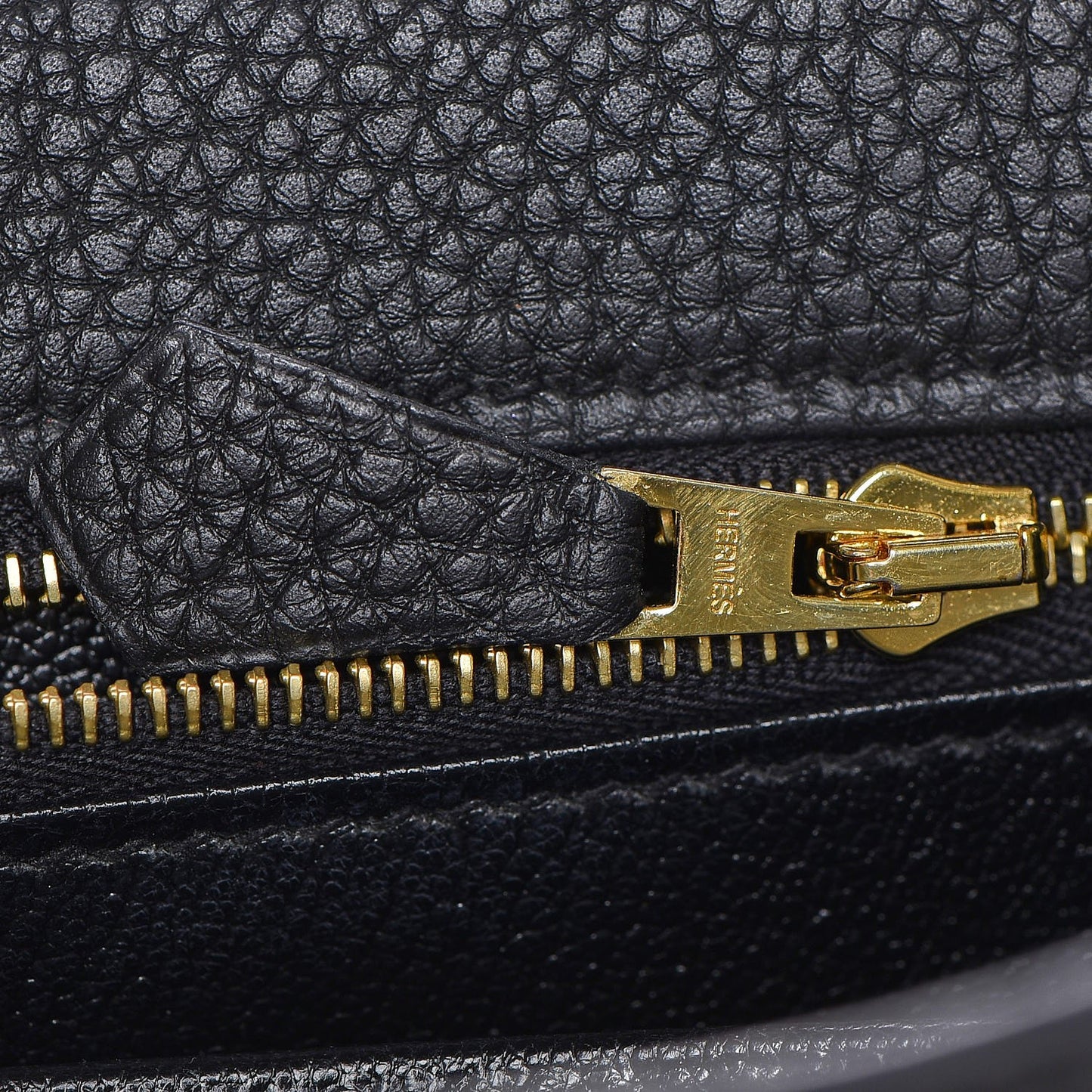 Togo Kelly Retourne 25 Black