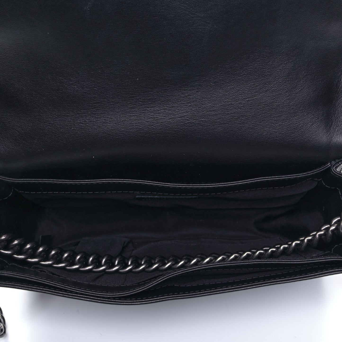 Calfskin Enchained New Medium Boy Flap Black