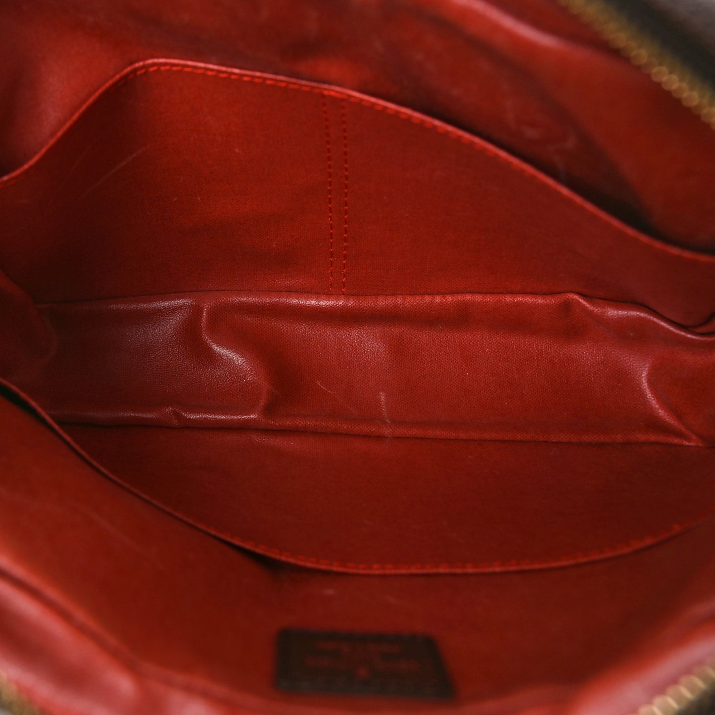 Damier Ebene Trousse Toilette 28