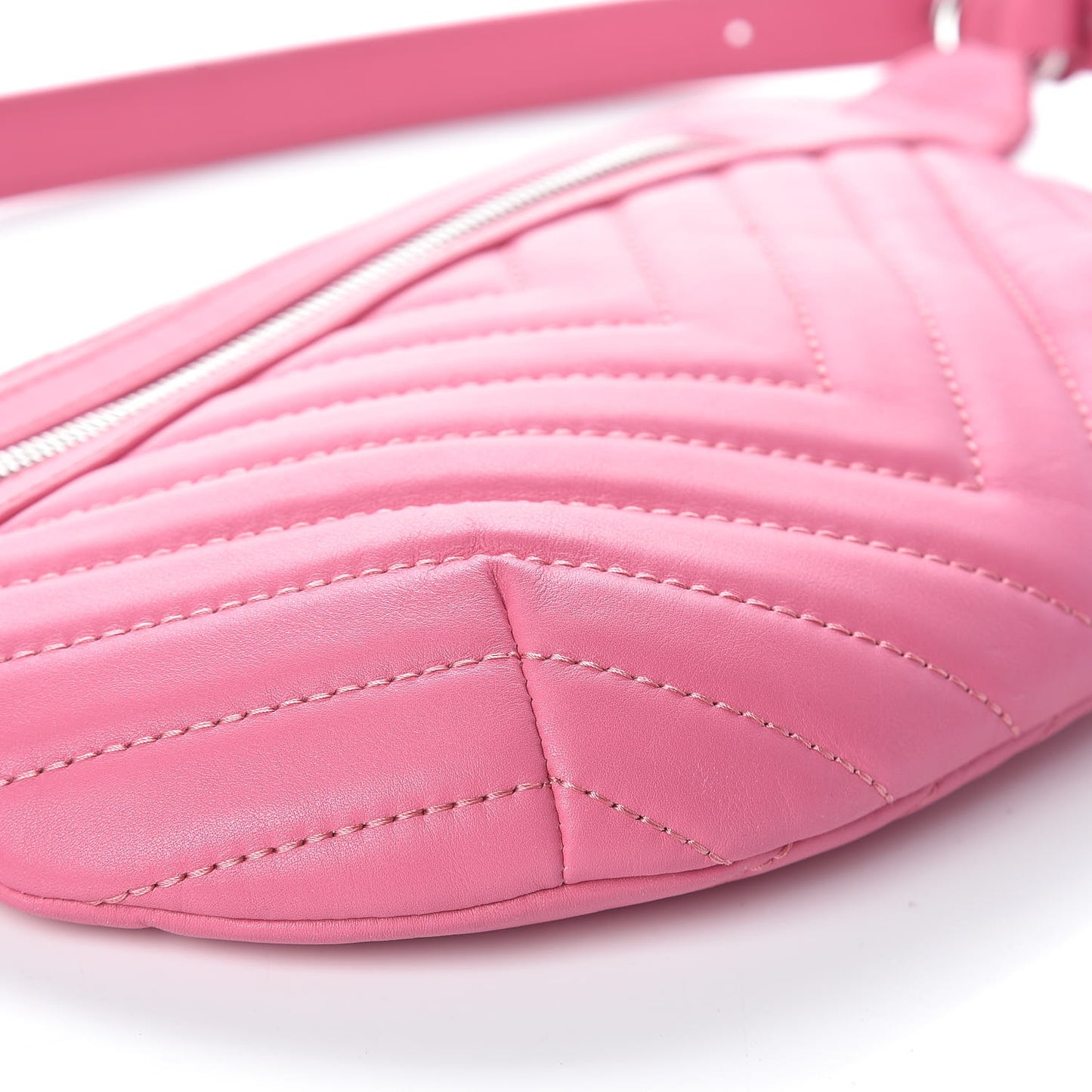 Lambskin Chevron Quilted Waist Belt Bag Pink