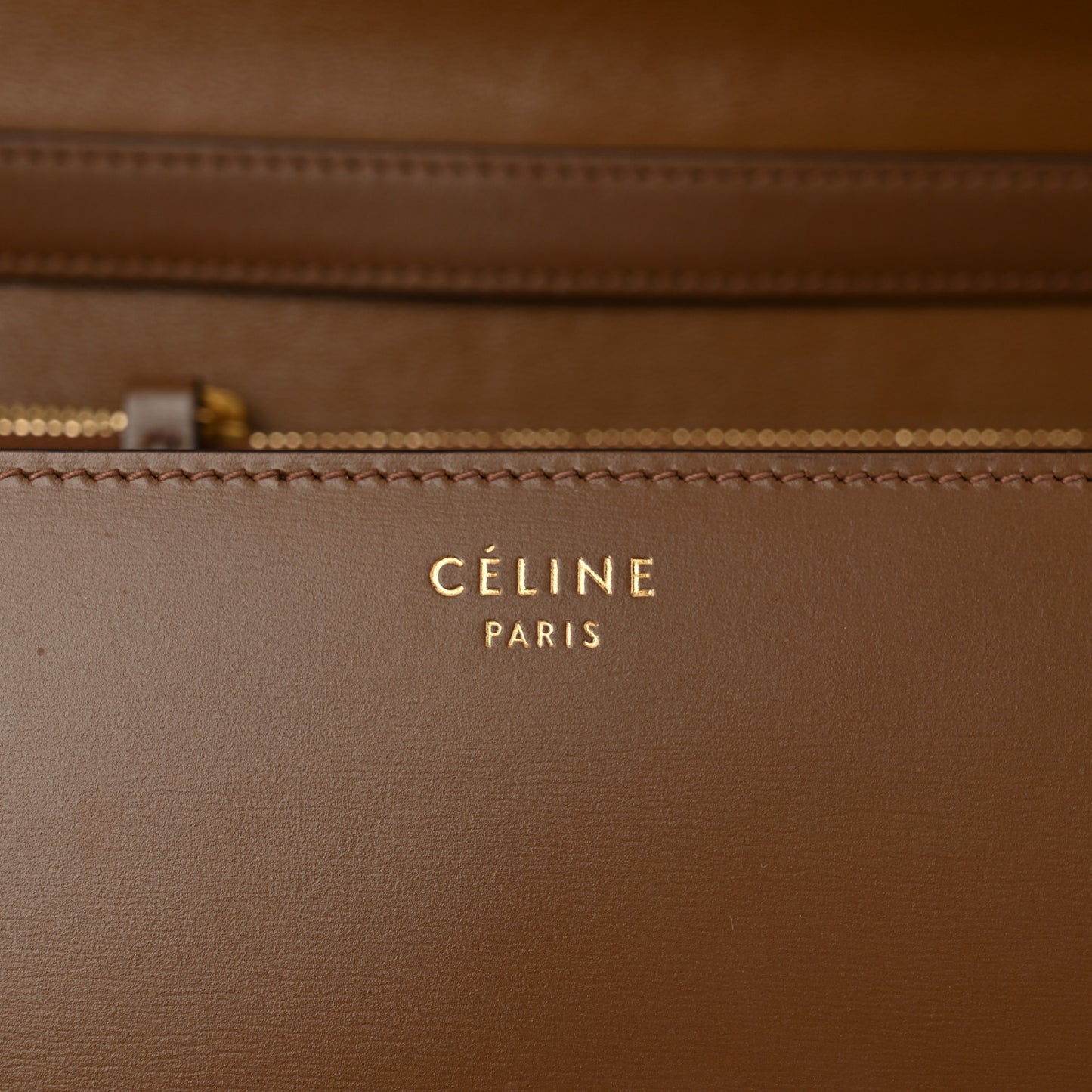 Box Calfskin Medium Classic Box Flap Bag Camel