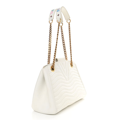 Louis Vuitton LOUIS VUITTON Calfskin New Wave Chain Tote Snow 3 of 16