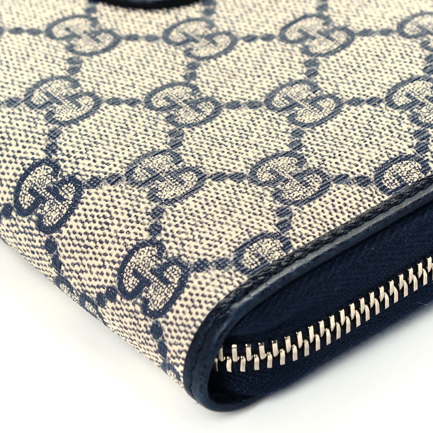 GG Supreme Monogram Textured Dollar Calfskin Retro Interlocking G Zip Around Wallet Beige Blue