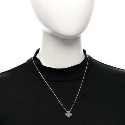 Van Cleef & Arpels 18K Yellow Gold Black Onyx Vintage Alhambra Pendant Necklace 2 of 5
