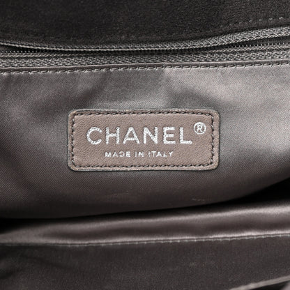 Chanel Microsuede Quilted Rodeo Drive Hobo Black 6 of 20