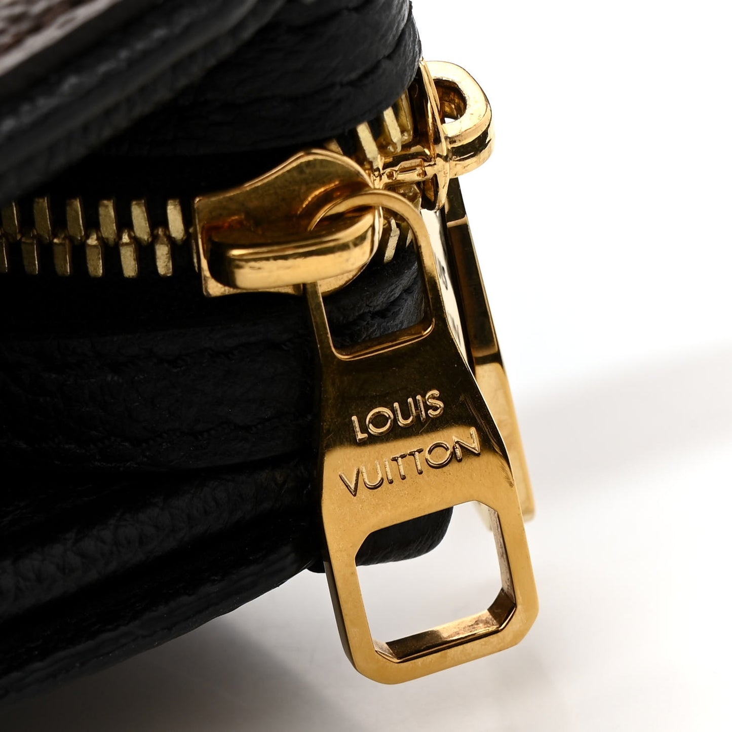 Monogram Popincourt MM Black