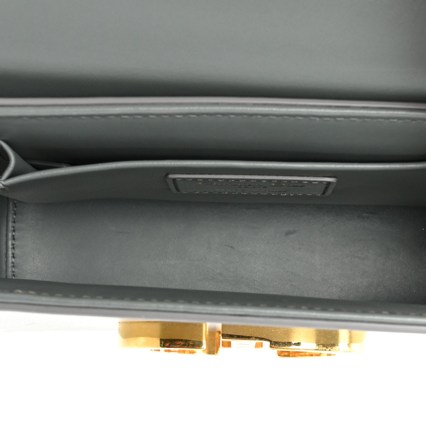 Box Calfskin 30 Montaigne Box Bag Gray