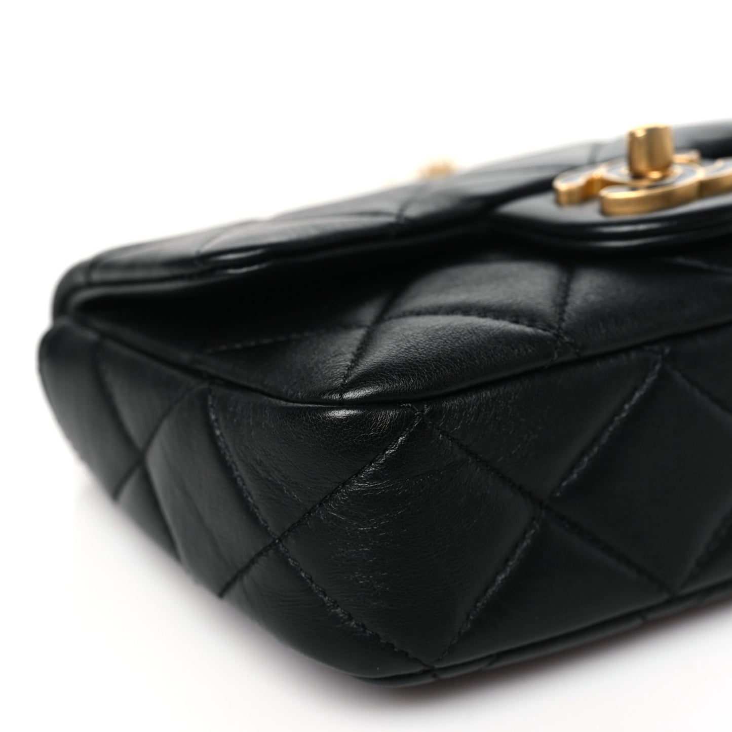 Lambskin Enamel Quilted Mini Pending CC Square Flap Black