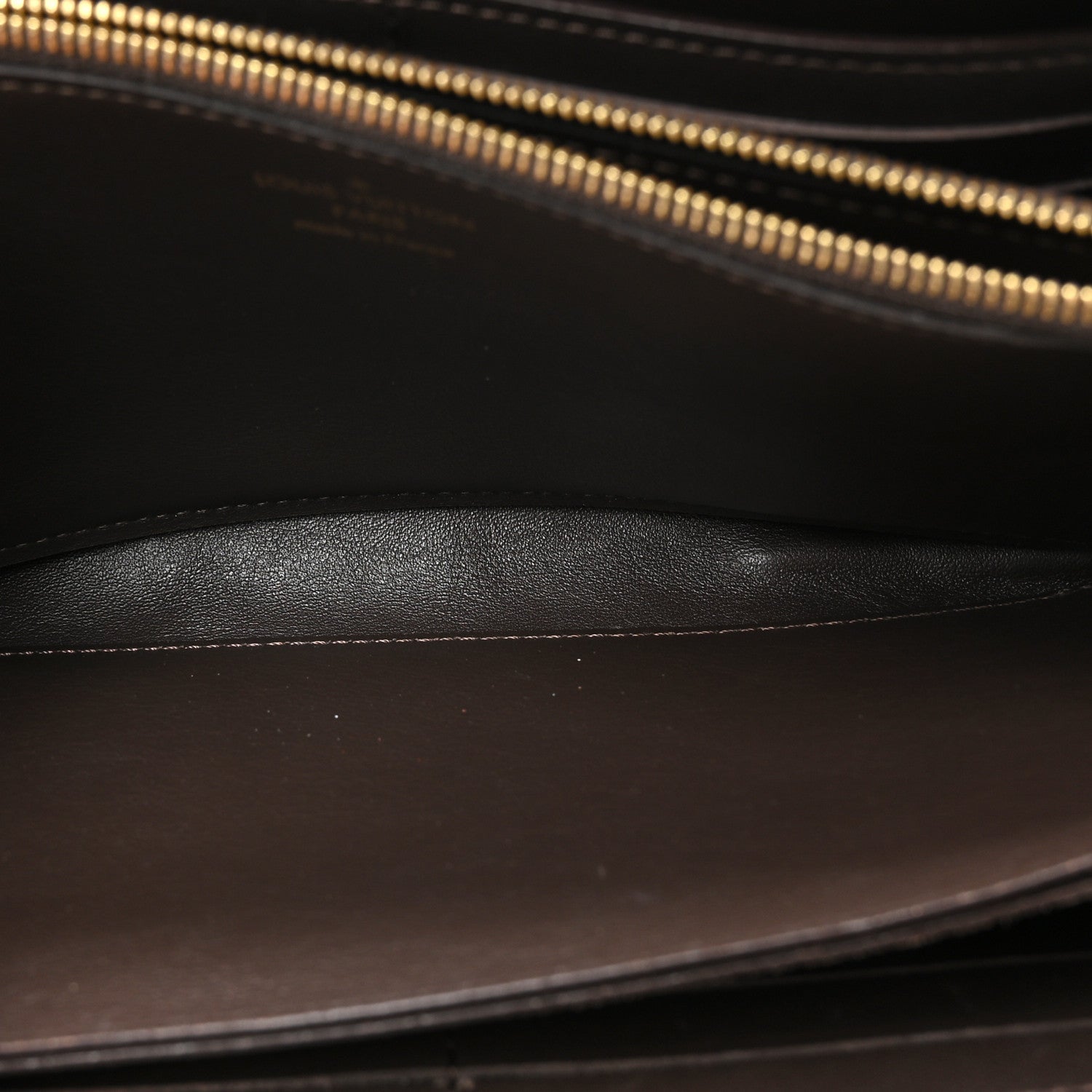 Louis Vuitton Veau Cachemire Comete Wallet Galet 7 of 16