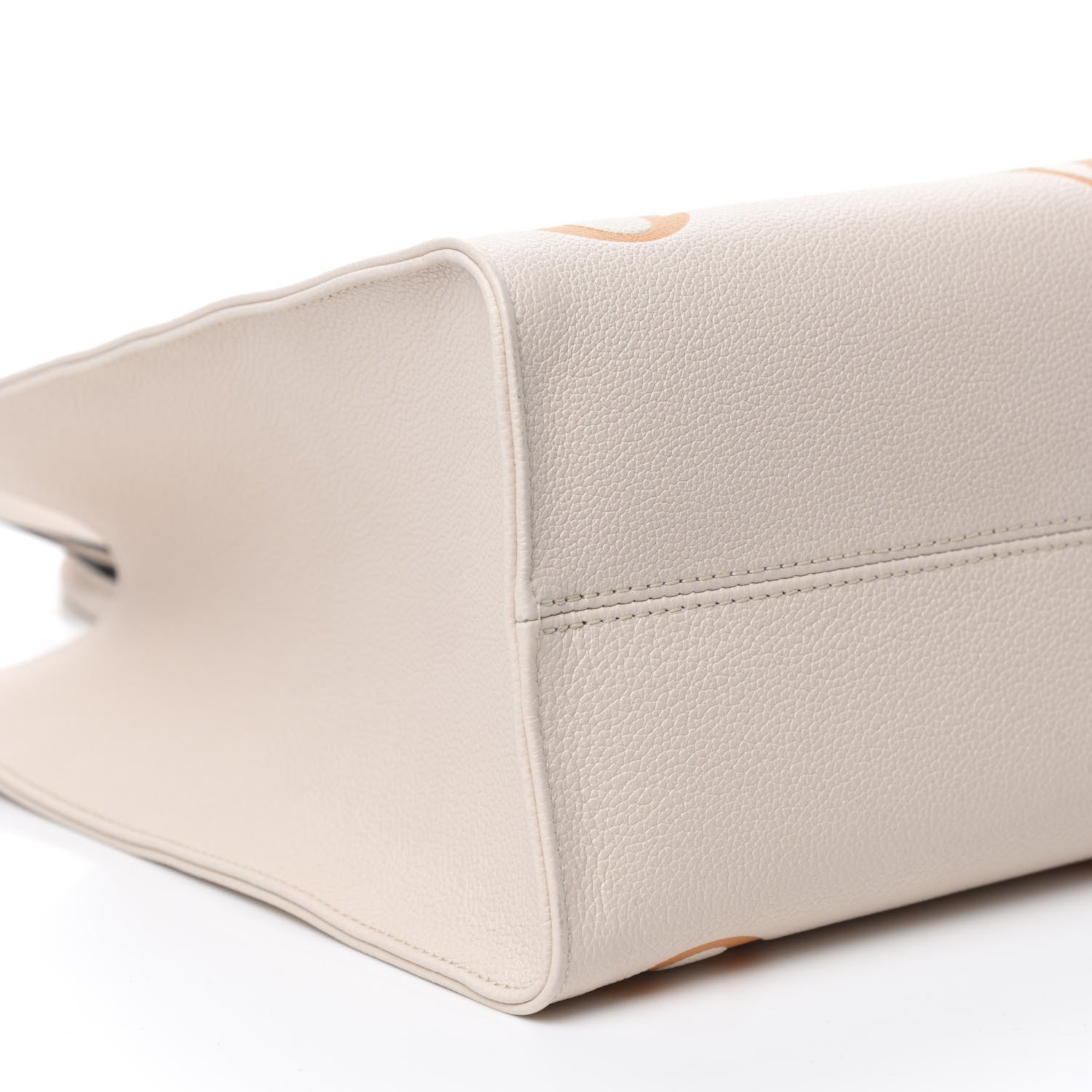 Louis Vuitton Empreinte Monogram Giant By The Pool Onthego MM Cream Saffron 7 of 11