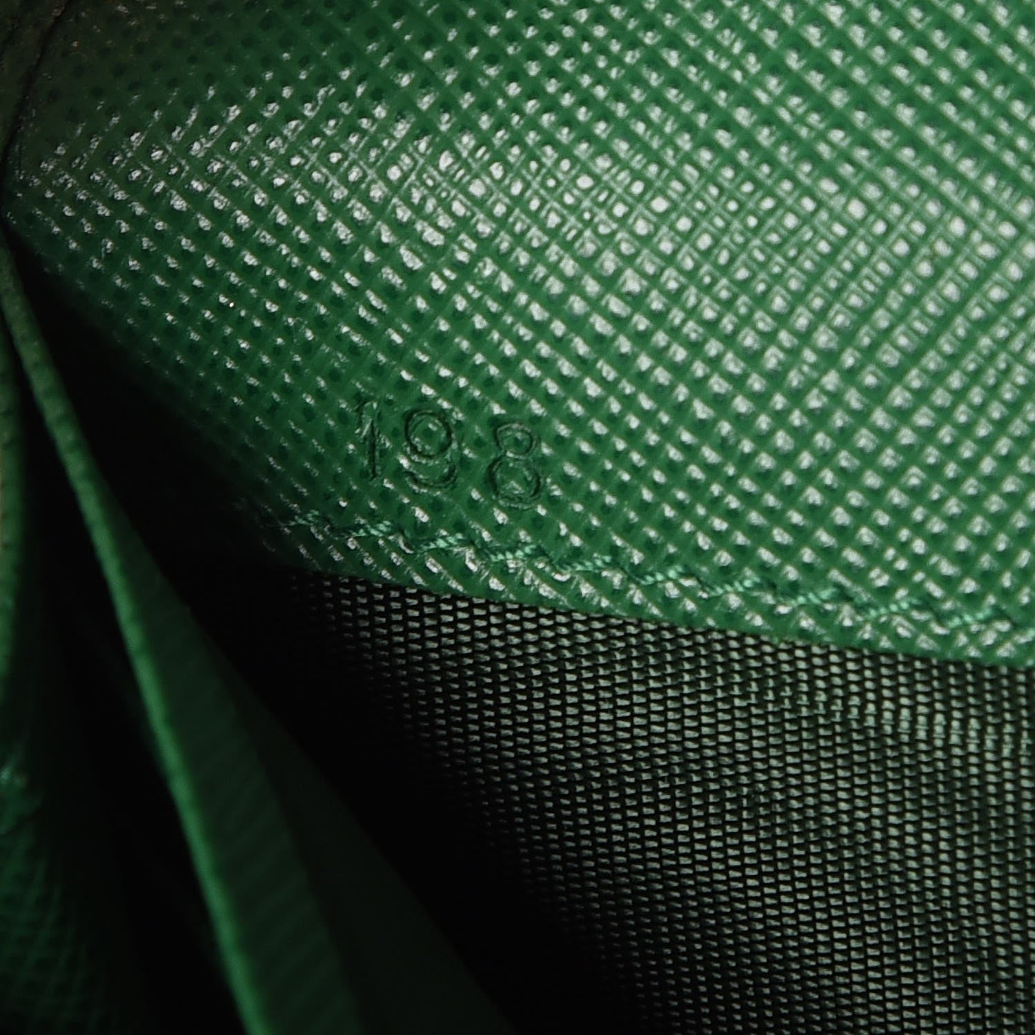 Prada Saffiano Metal Oro Chain Wallet Verde 7 of 11