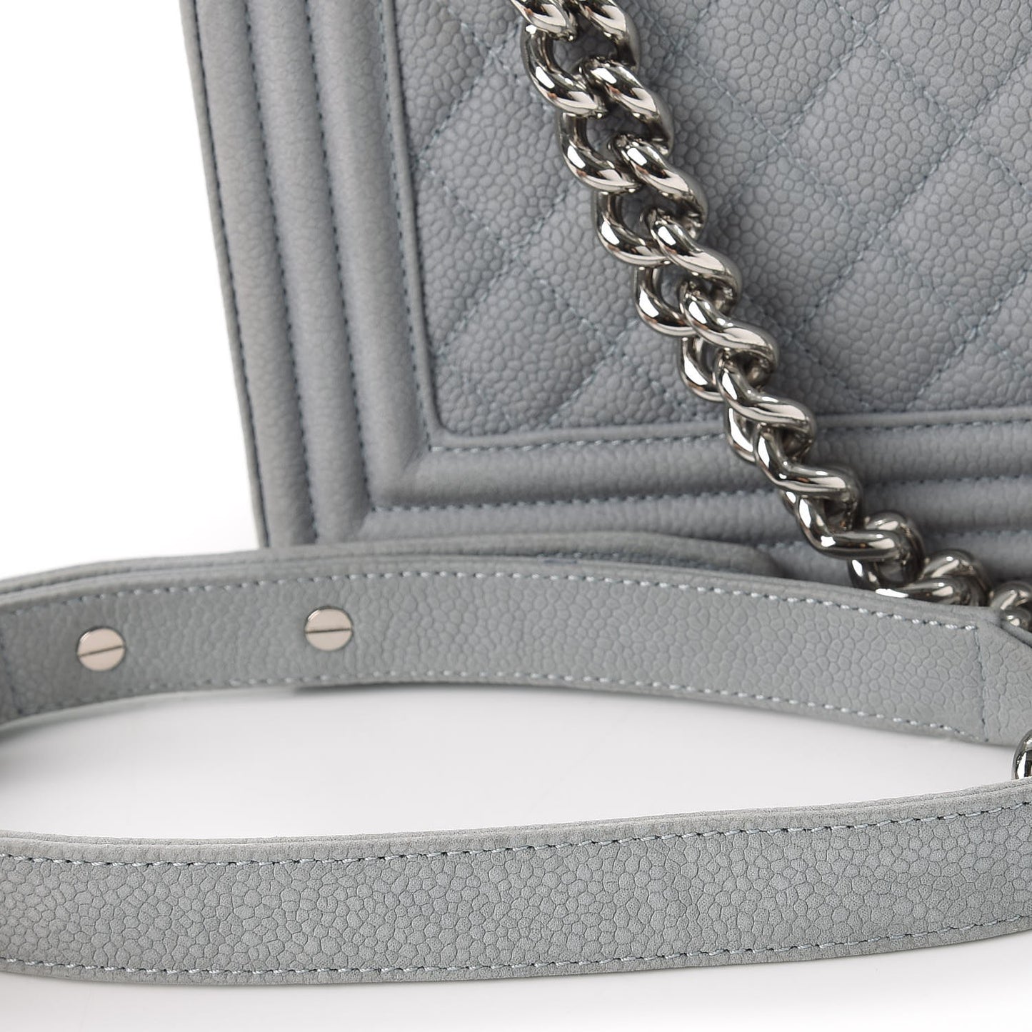 Iridescent Caviar Quilted Medium Boy Flap Light Grey