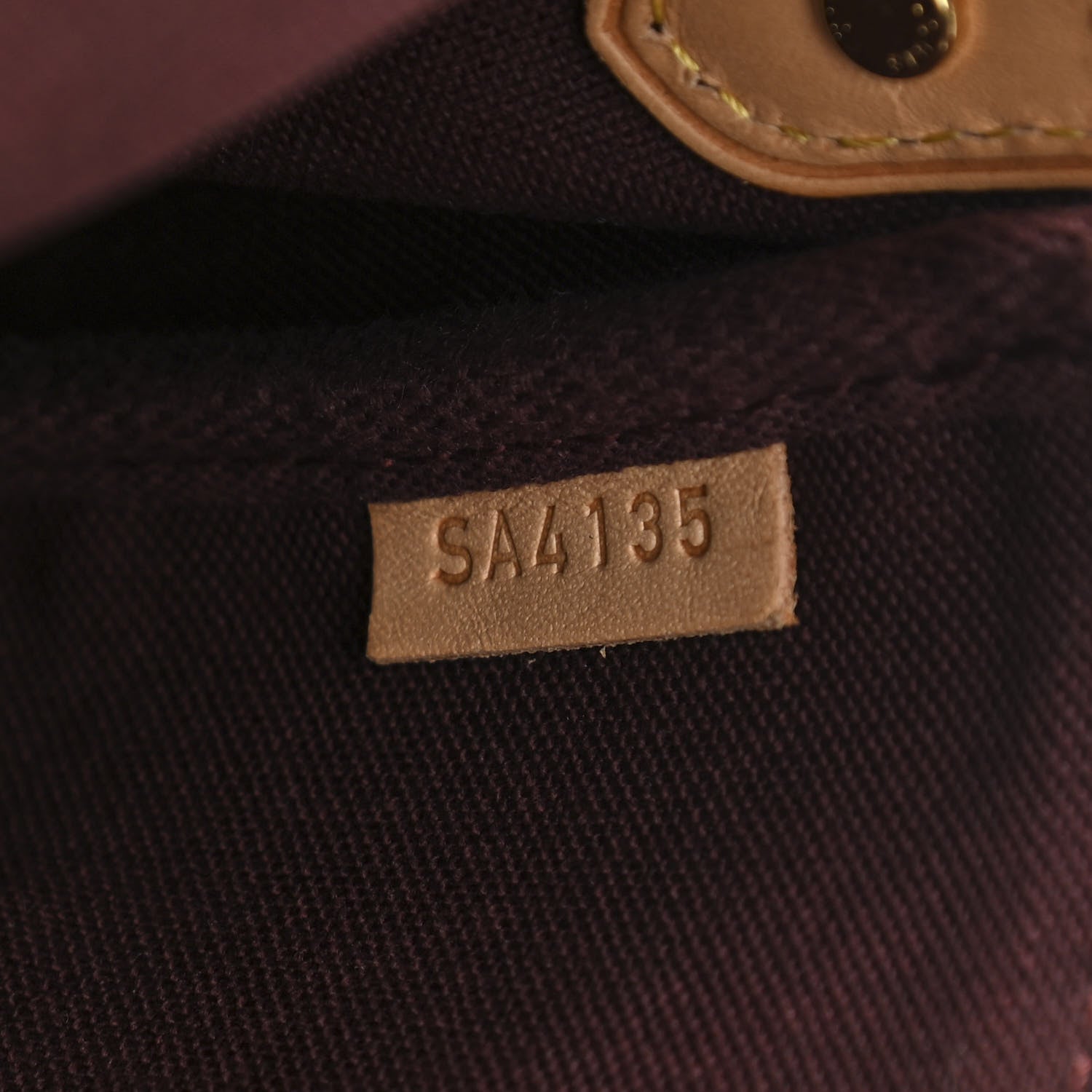 Louis Vuitton Monogram Favorite MM 7 of 11