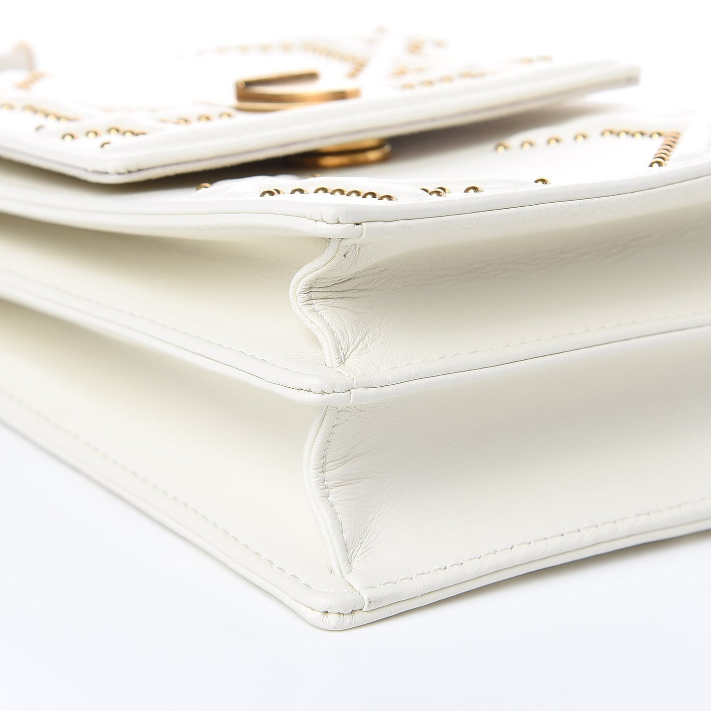 Lambskin Studded Vertical Diorama White