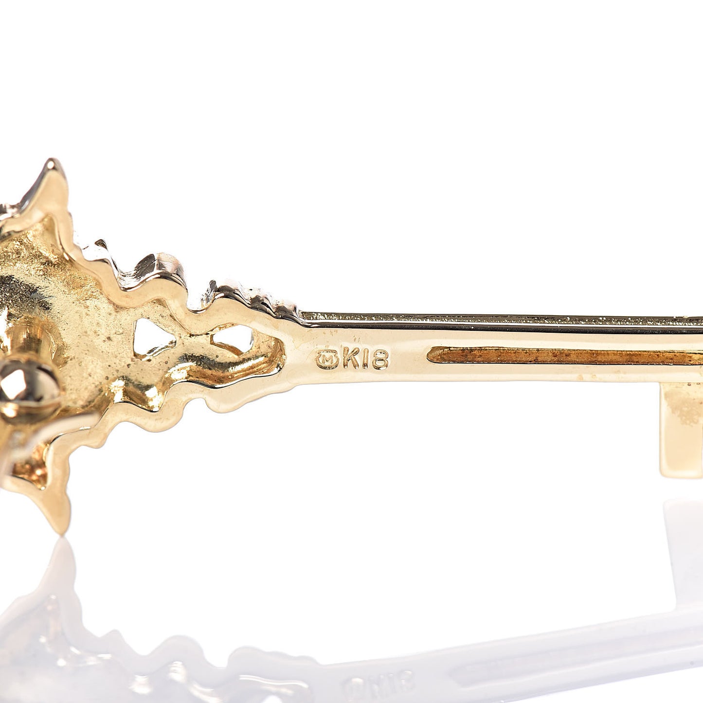 18K Yellow Gold Pearl 4.5mm Winged Key Brooch