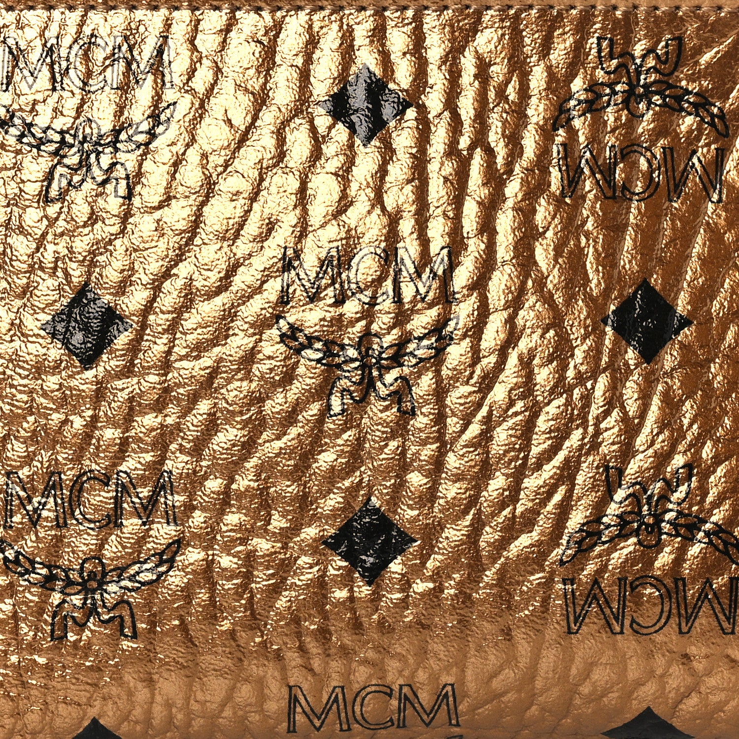 MCM Metallic Visetos Cosmetic Pouch Gold 7 of 9