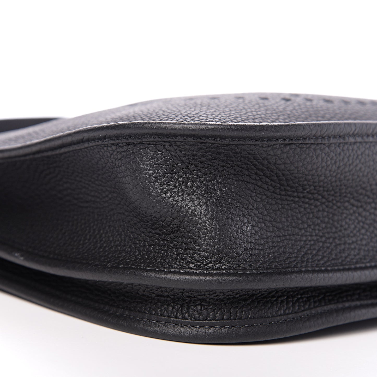 Taurillon Clemence Evelyne III PM Black