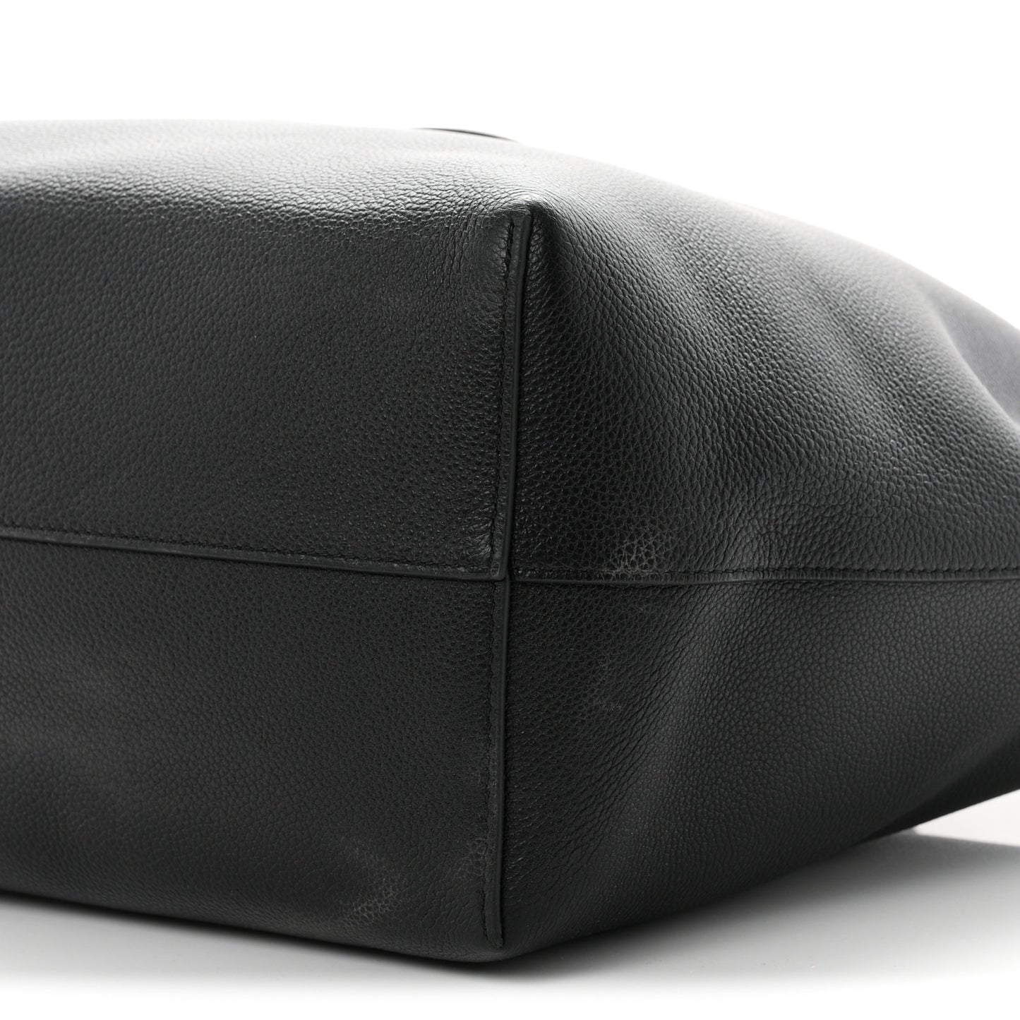 Grained Calfskin Triomphe Medium Cabas Anais Black