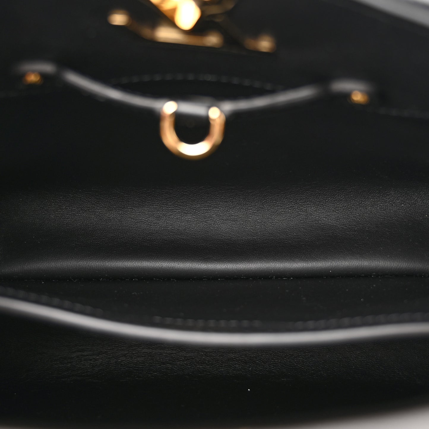 Taurillon Calfskin Guinguette Capucines BB Multicolor
