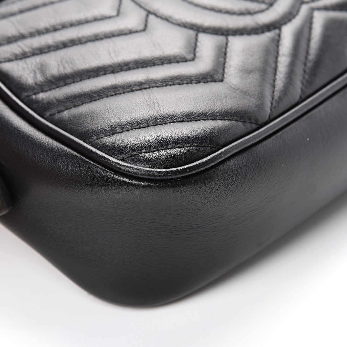 Calfskin Matelasse Small GG Marmont Chain Shoulder Bag Black