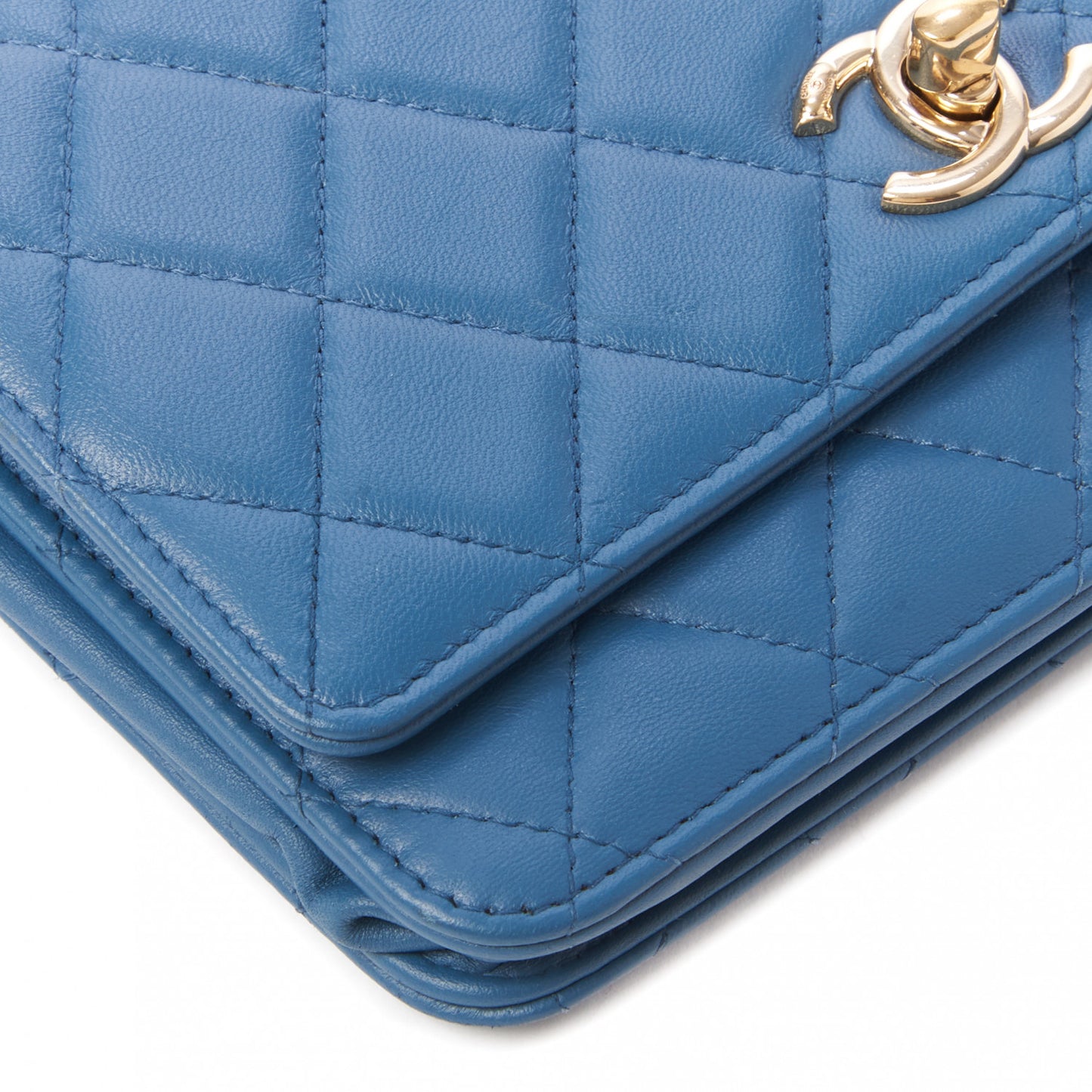 Lambskin Quilted Trendy CC Wallet On Chain WOC Blue