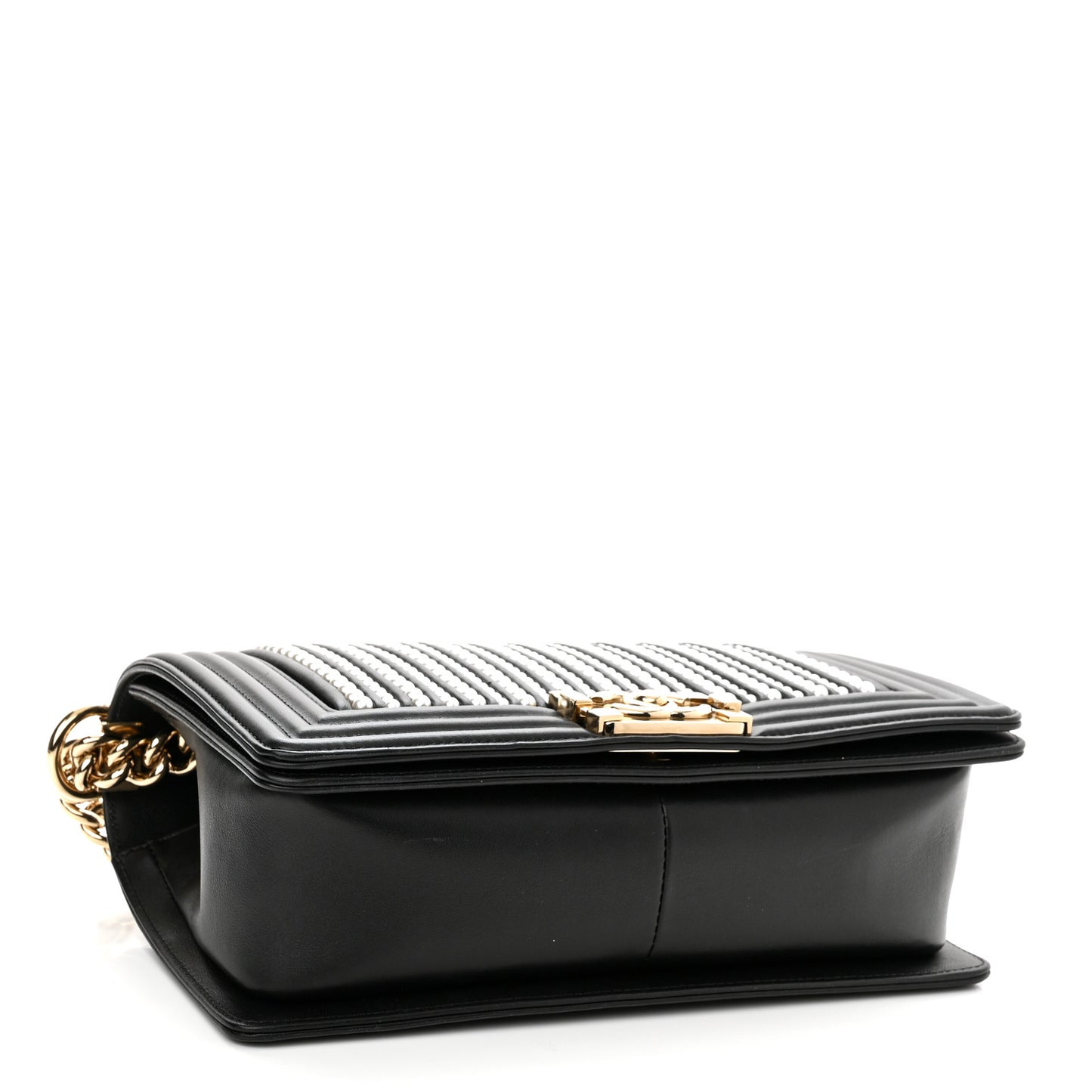 Calfskin Pearl Medium Chanel Pearls Boy Flap Black