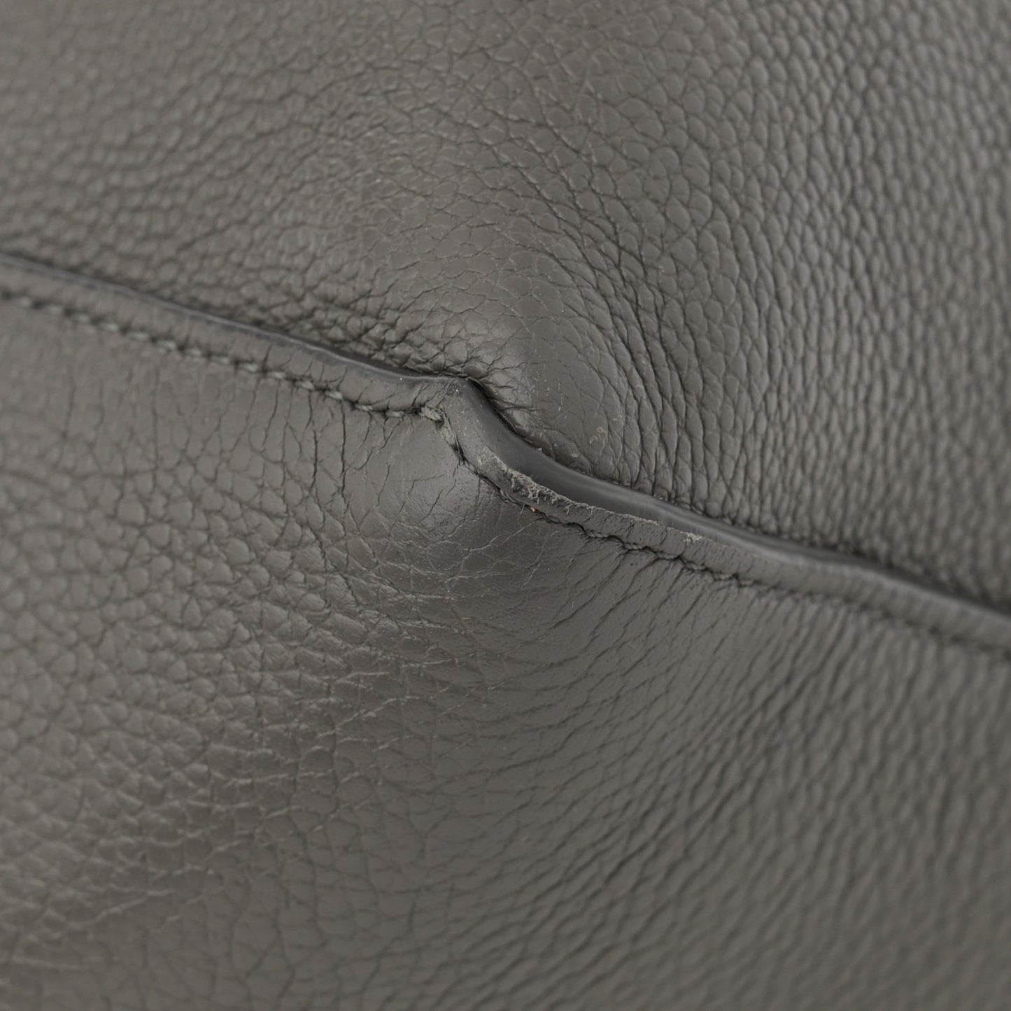 Soft Grained Calfskin Small Belt Cabas Phantom Medium Grey