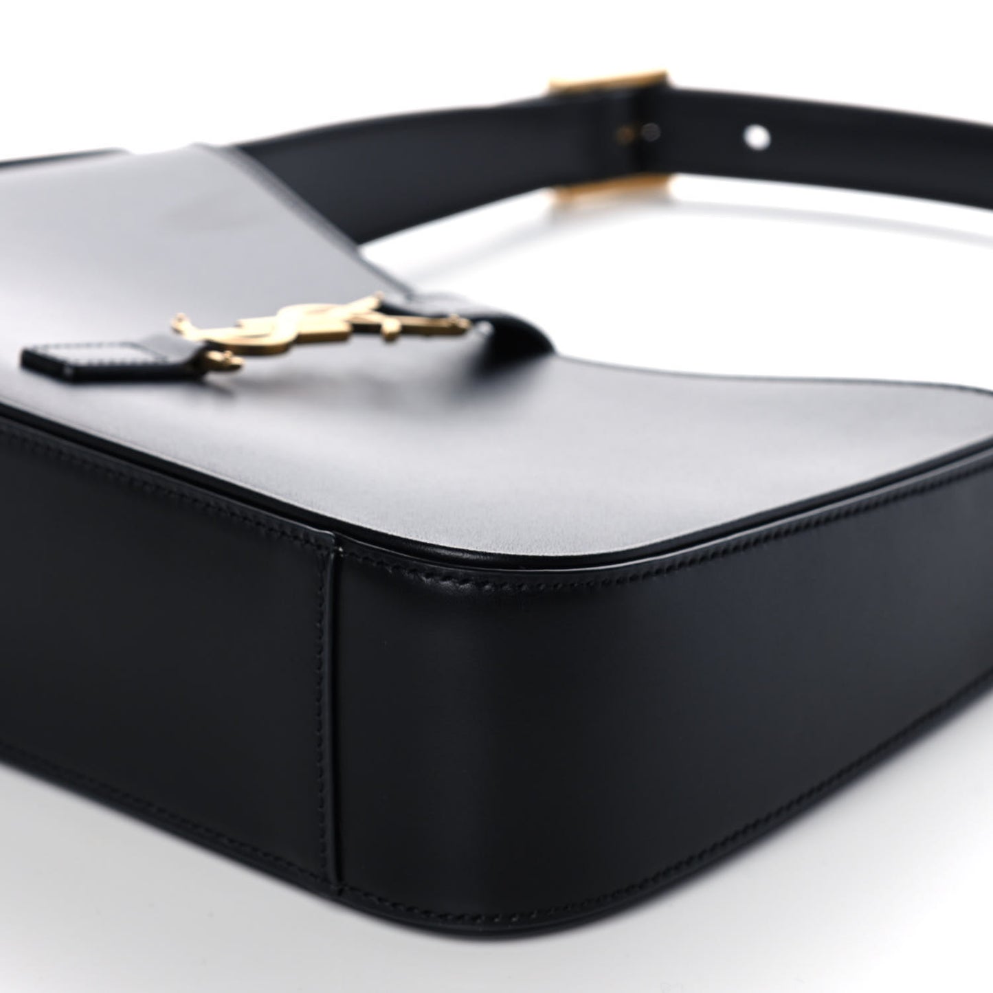 Smooth Calfskin Le 5 A 7 Hobo Black