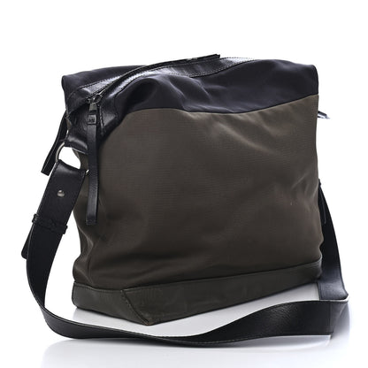 Balenciaga Canvas Calfskin Day Messenger Vert Militaire 2 of 4